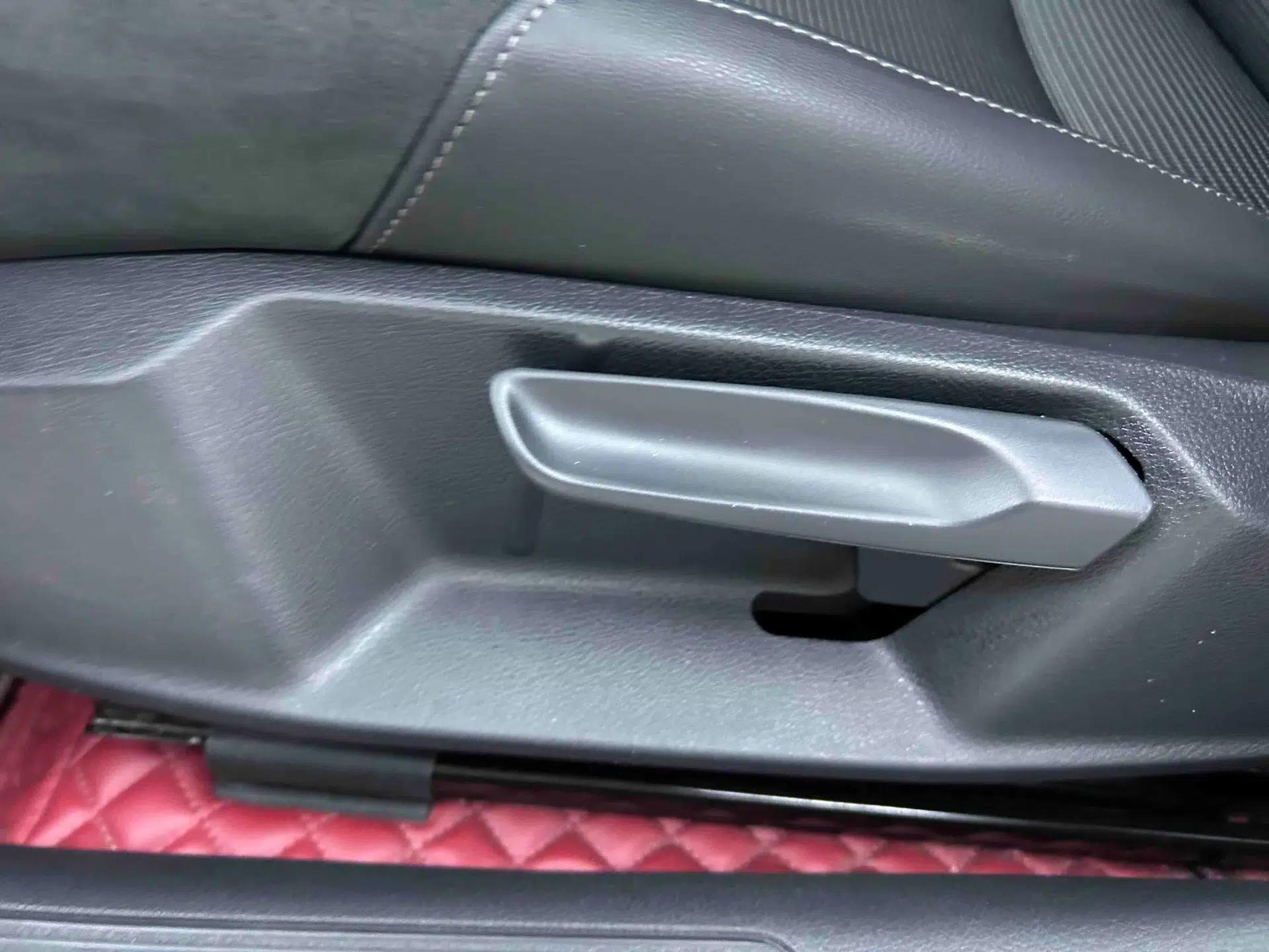 Volkswagen Golf 2020 Zhiai Edition 280TSI DSG Comfort Model — миниатюра 37