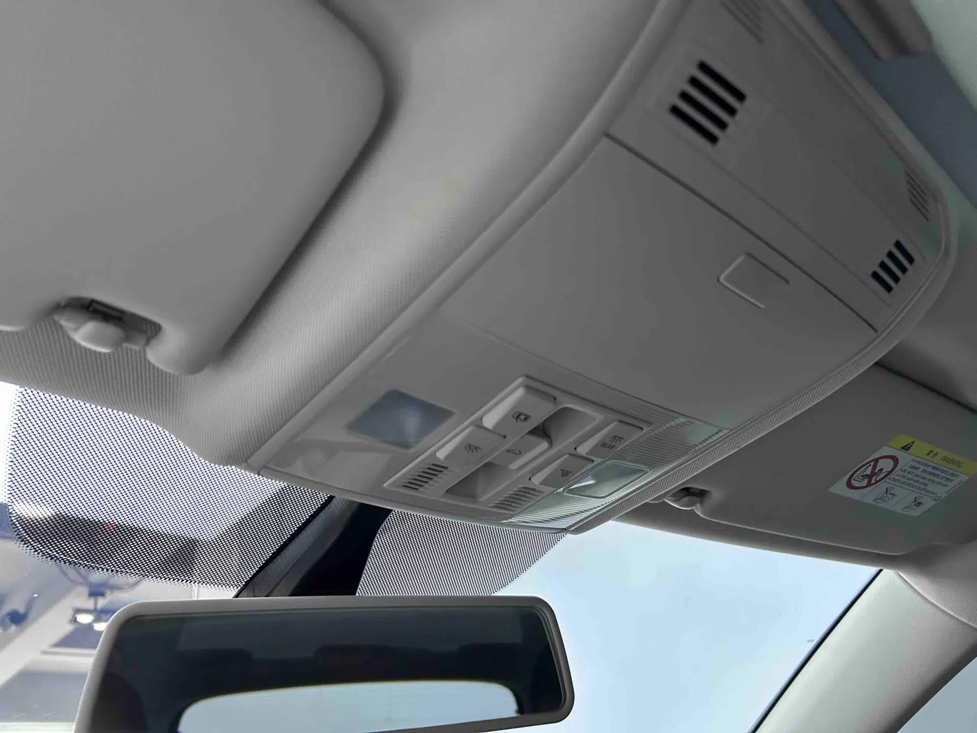 Volkswagen Golf 2020 Zhiai Edition 280TSI DSG Comfort Model — миниатюра 38