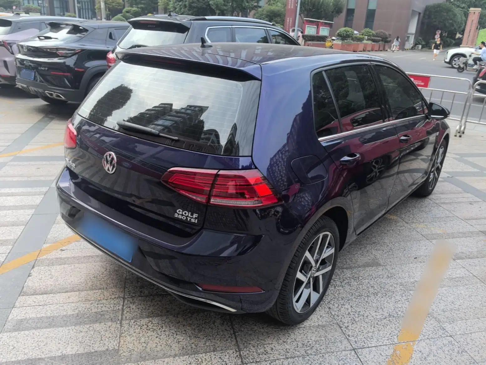 Volkswagen Golf 2020 Zhiai Edition 280TSI DSG Comfort Model — миниатюра 6