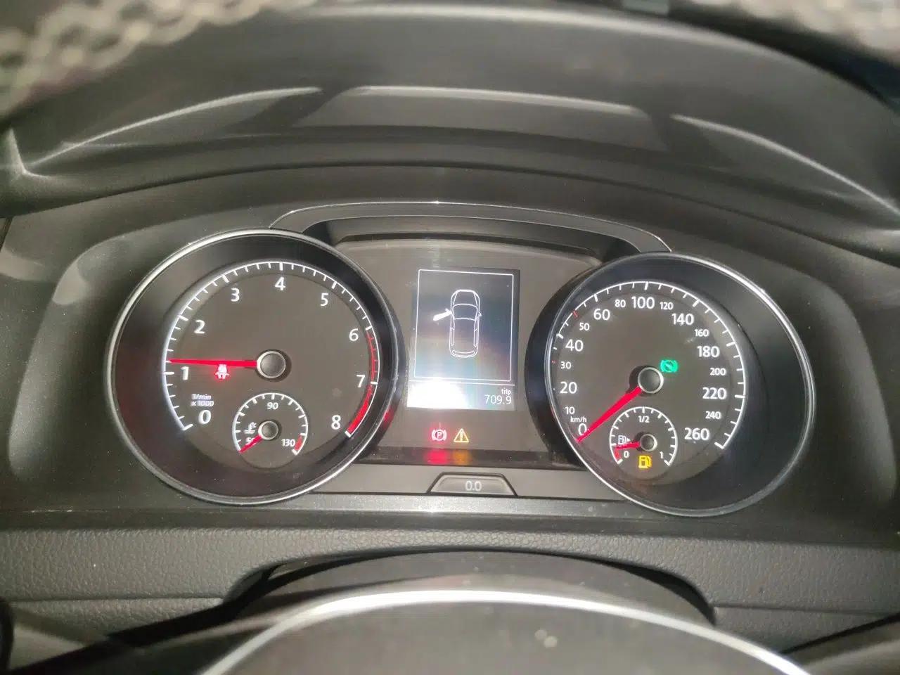 Volkswagen Golf 2018 230TSI Automatic Comfort Model — миниатюра 11