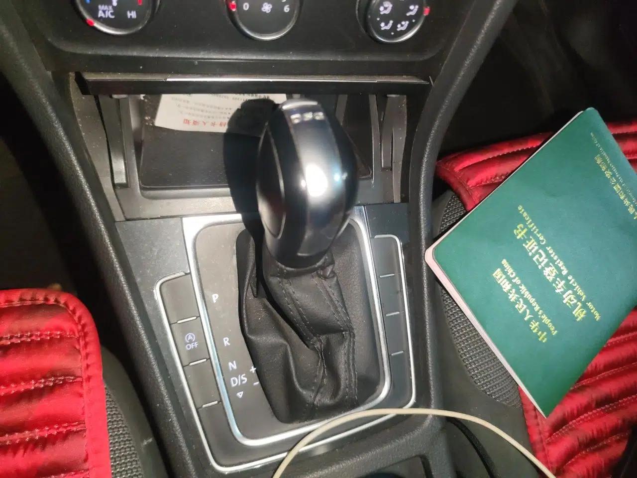 Volkswagen Golf 2018 230TSI Automatic Comfort Model — миниатюра 14