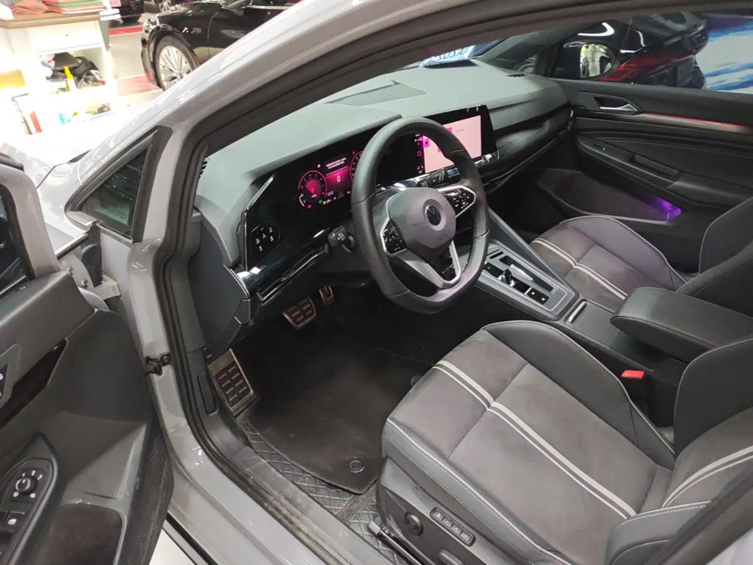 Volkswagen Golf 2023 Facelift 280TSI DSG R-Line — миниатюра 18