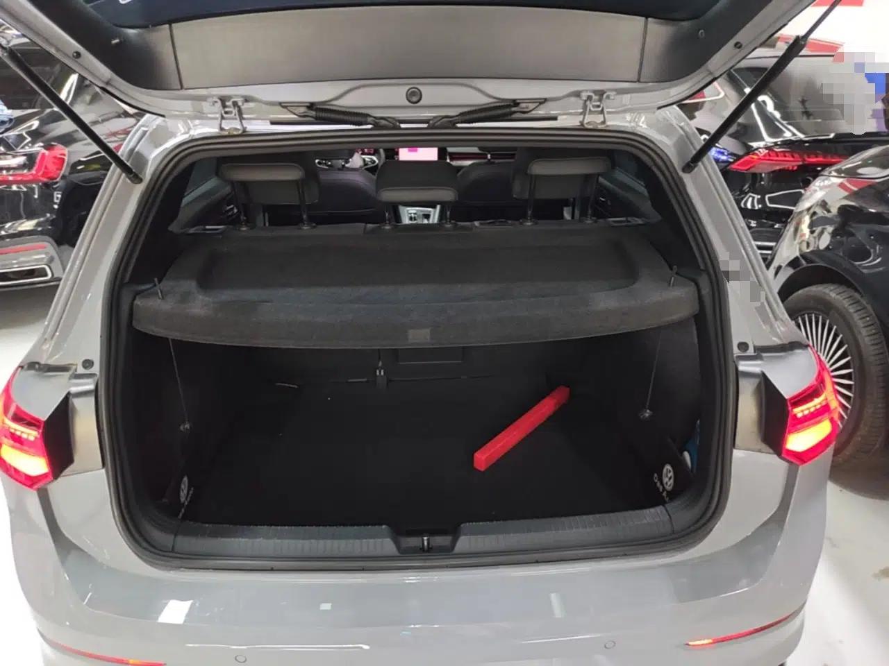 Volkswagen Golf 2023 Facelift 280TSI DSG R-Line — миниатюра 22