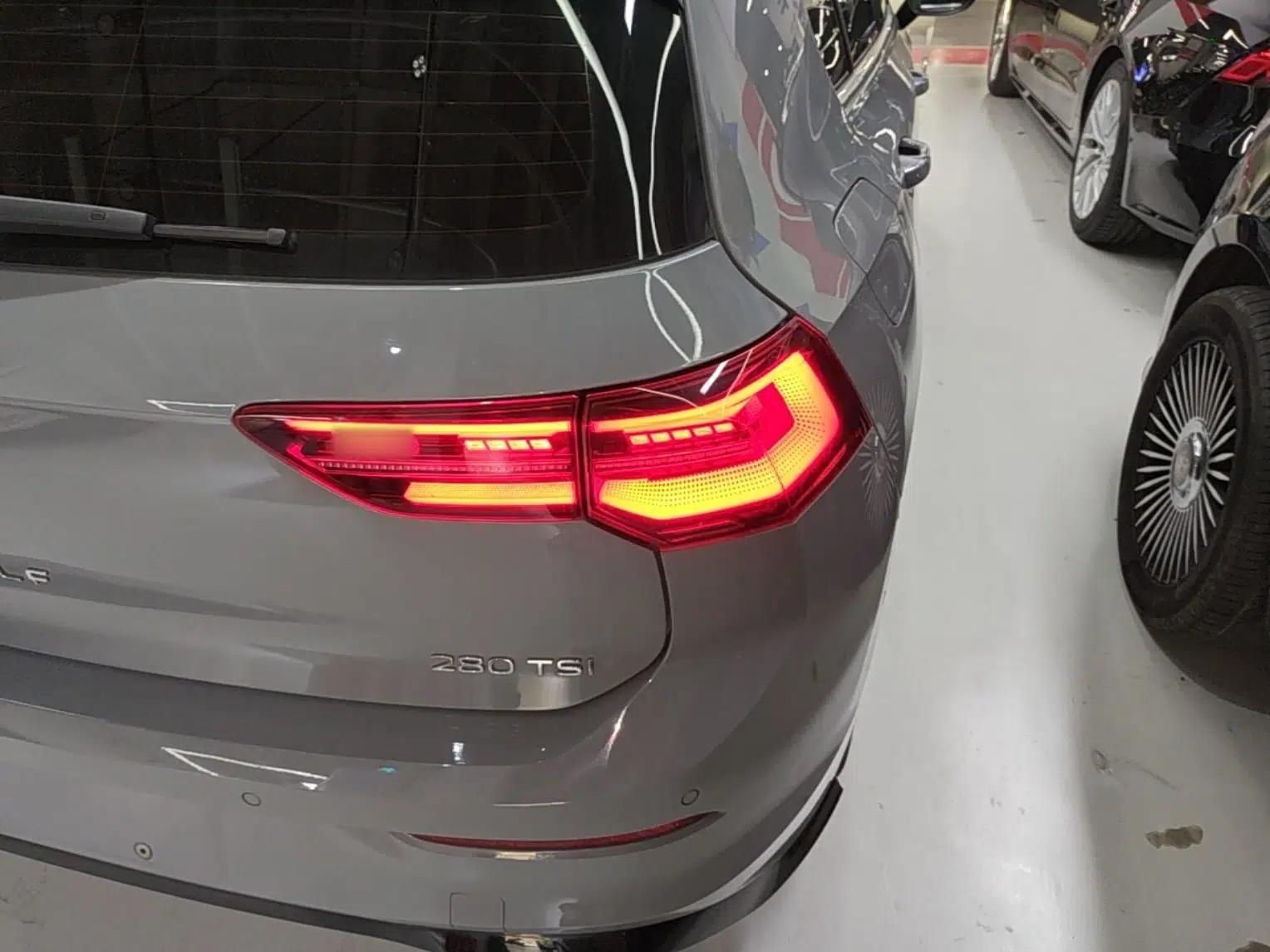 Volkswagen Golf 2023 Facelift 280TSI DSG R-Line — миниатюра 9