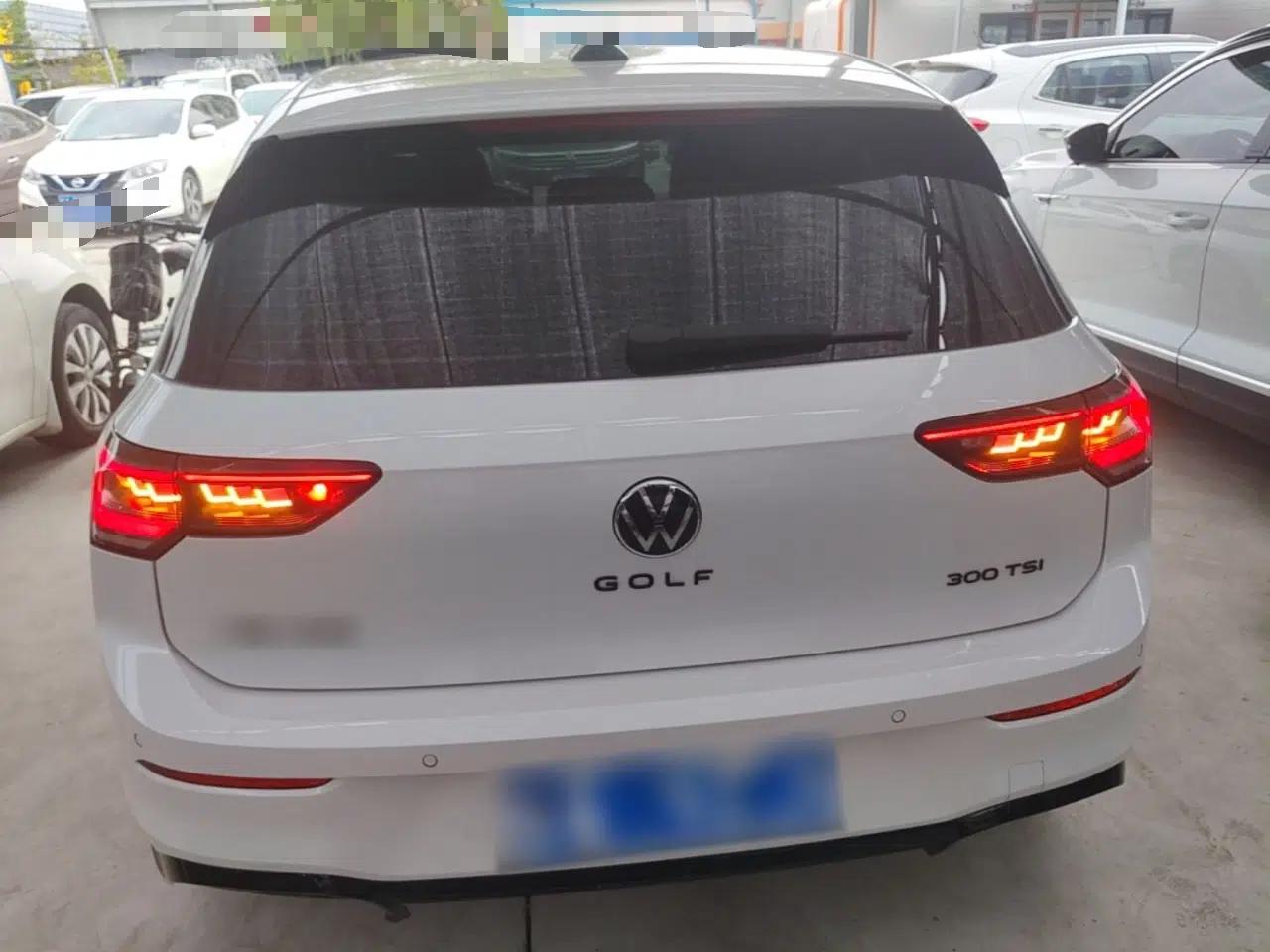 Volkswagen Golf 2025 300TSI R-Line — миниатюра 5