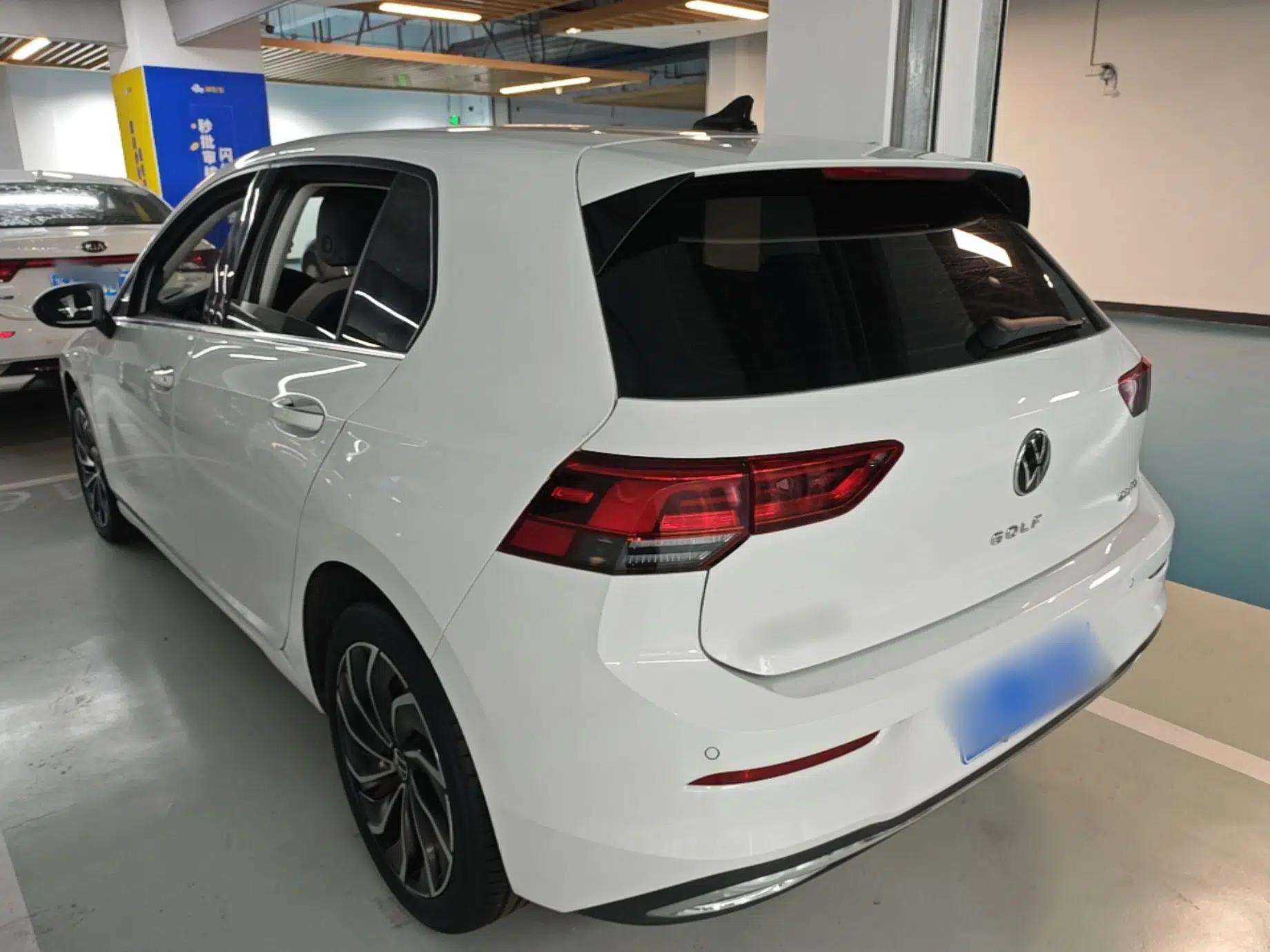 Volkswagen Golf 2023 200TSI DSG Pro — миниатюра 4