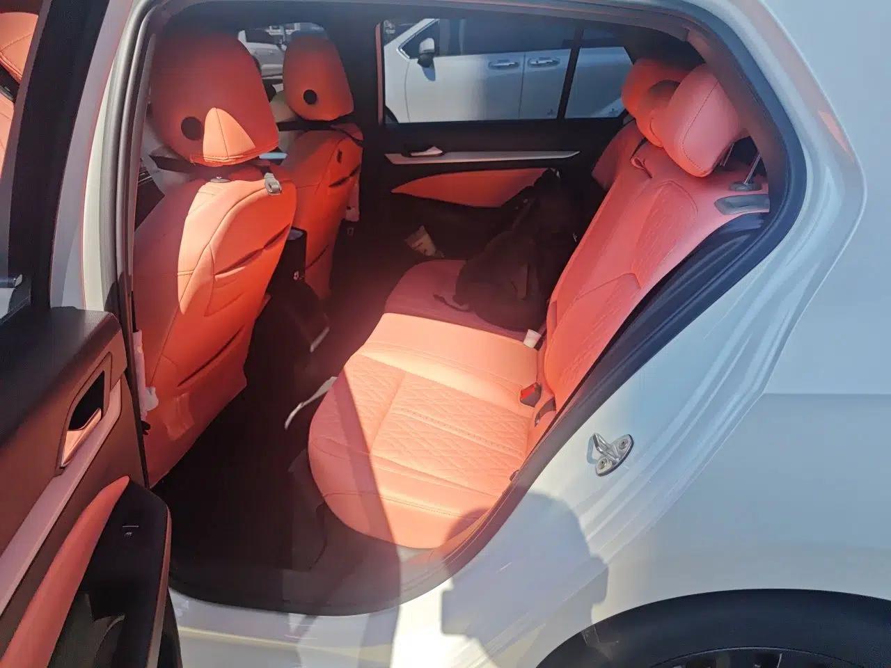 Volkswagen Golf 2023 Facelift 280TSI DSG R-Line Lite — миниатюра 17