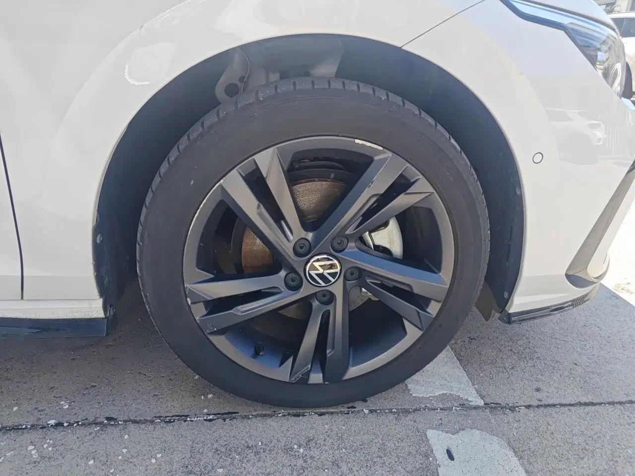 Volkswagen Golf 2023 Facelift 280TSI DSG R-Line Lite — миниатюра 8