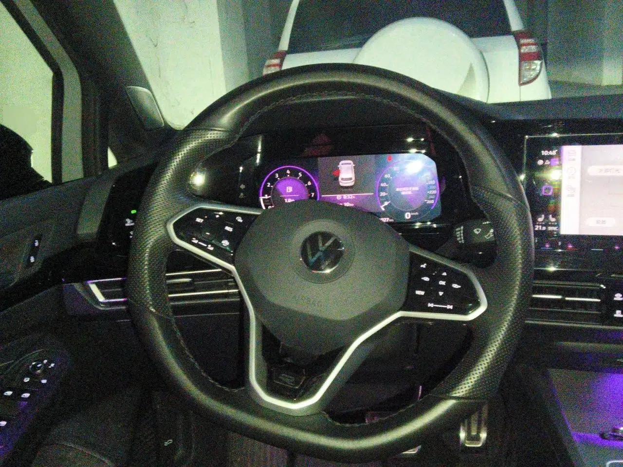 Volkswagen Golf 2023 Facelift 280TSI DSG R-Line Lite — миниатюра 10