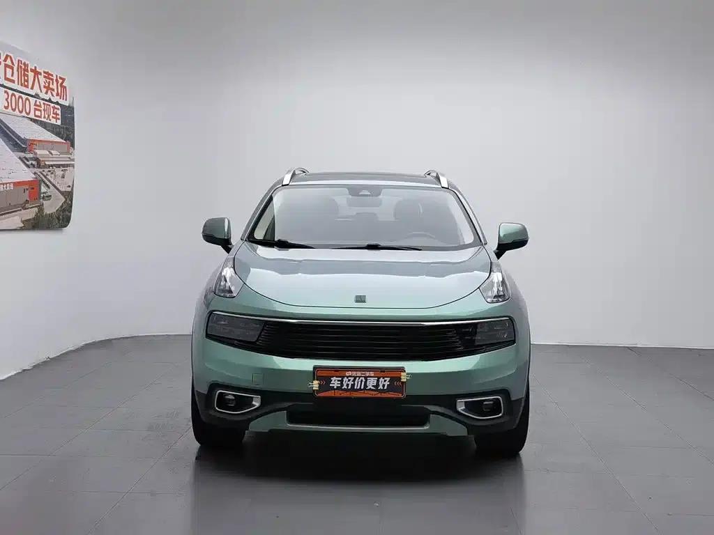 Lynk & Co 01 2017 2.0T 2WD Pro Edition — миниатюра 3