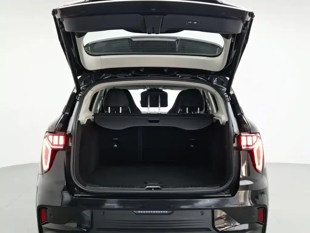 Lynk & Co 01 2021 2.0TD Two-Wheel Drive Pro — миниатюра 16