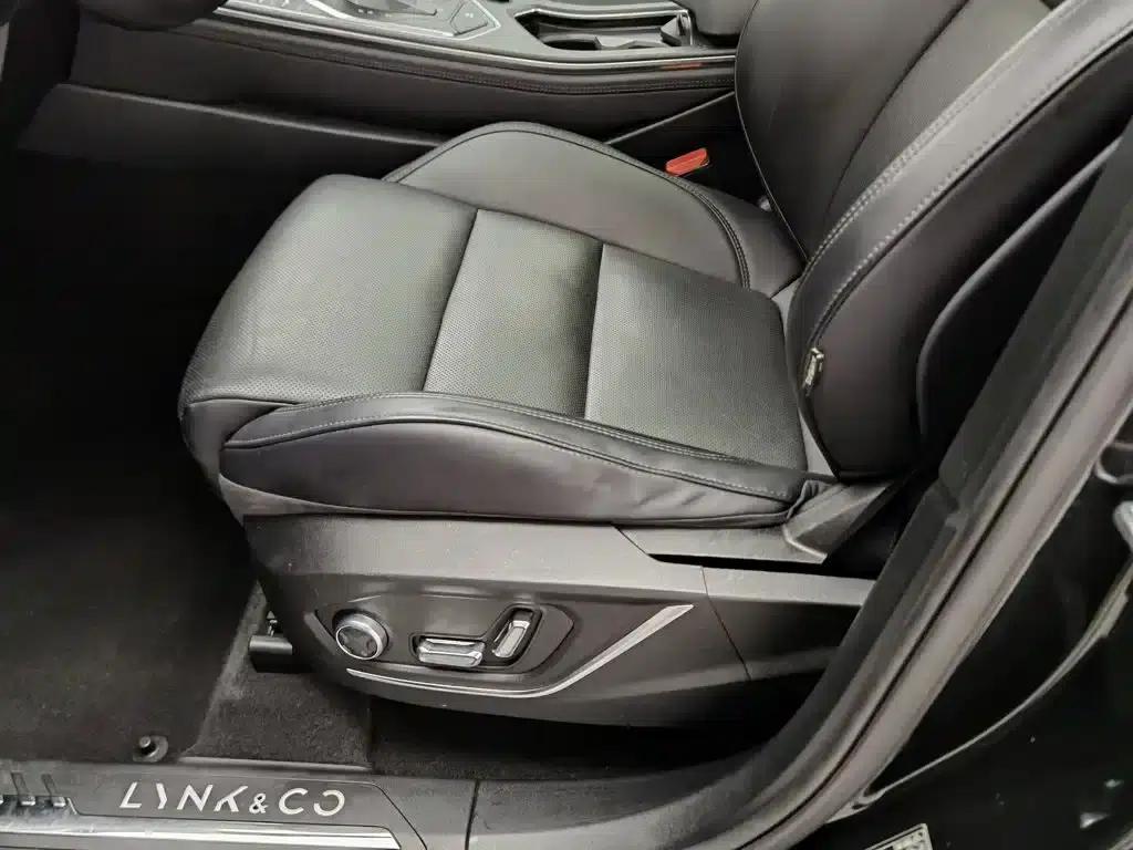 Lynk & Co 01 2021 2.0TD Two-Wheel Drive Pro — миниатюра 20