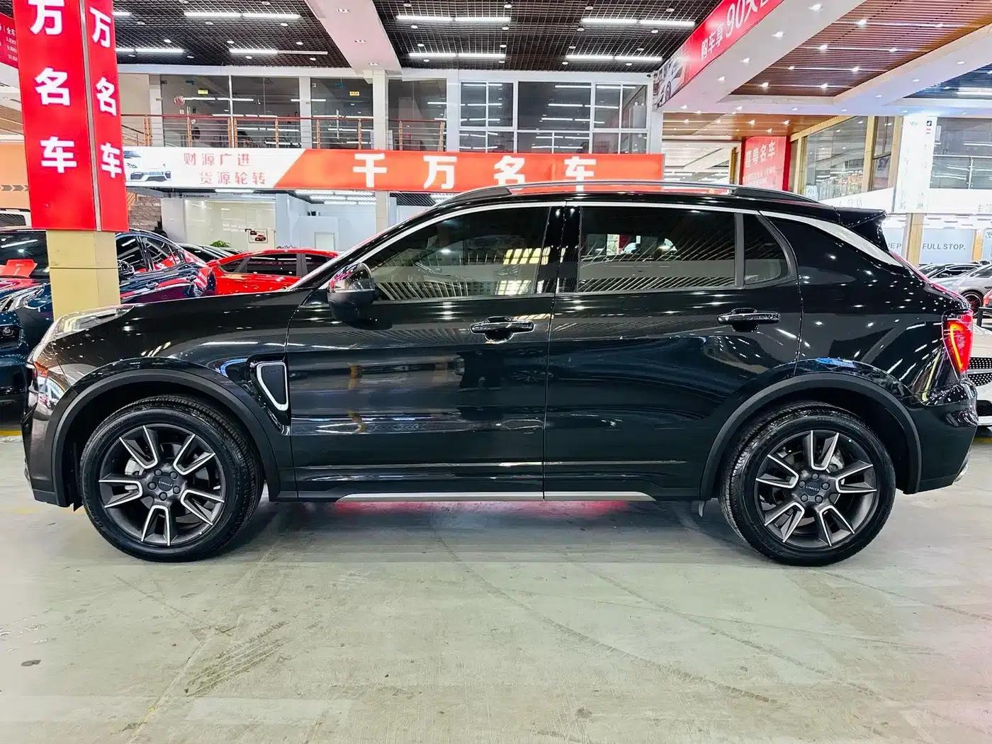 Lynk & Co 01 2021 2.0TD Two-Wheel Drive Pro — миниатюра 5