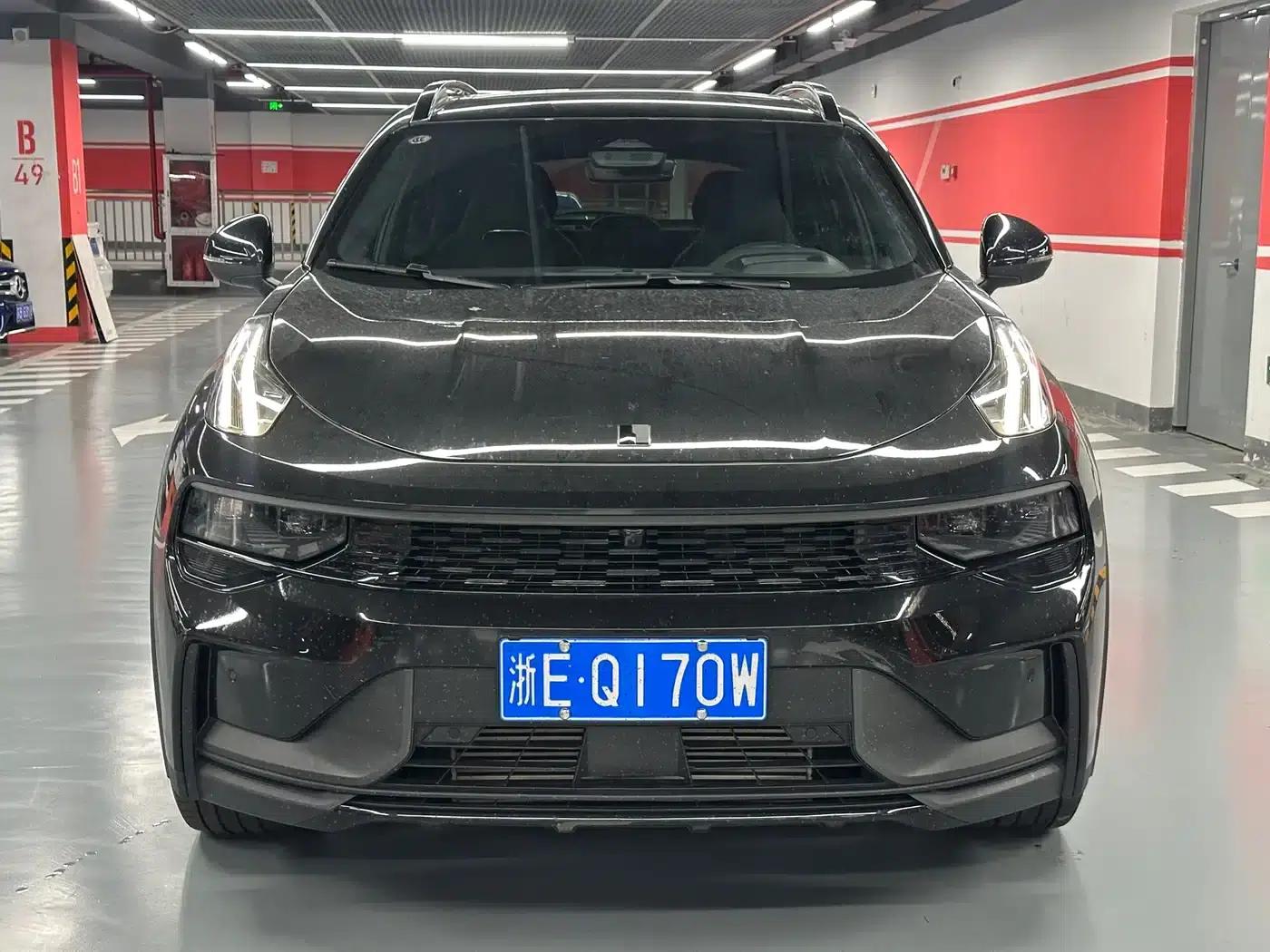 Lynk & Co 01 2023 2.0TD AWD Dark Edition — миниатюра 2