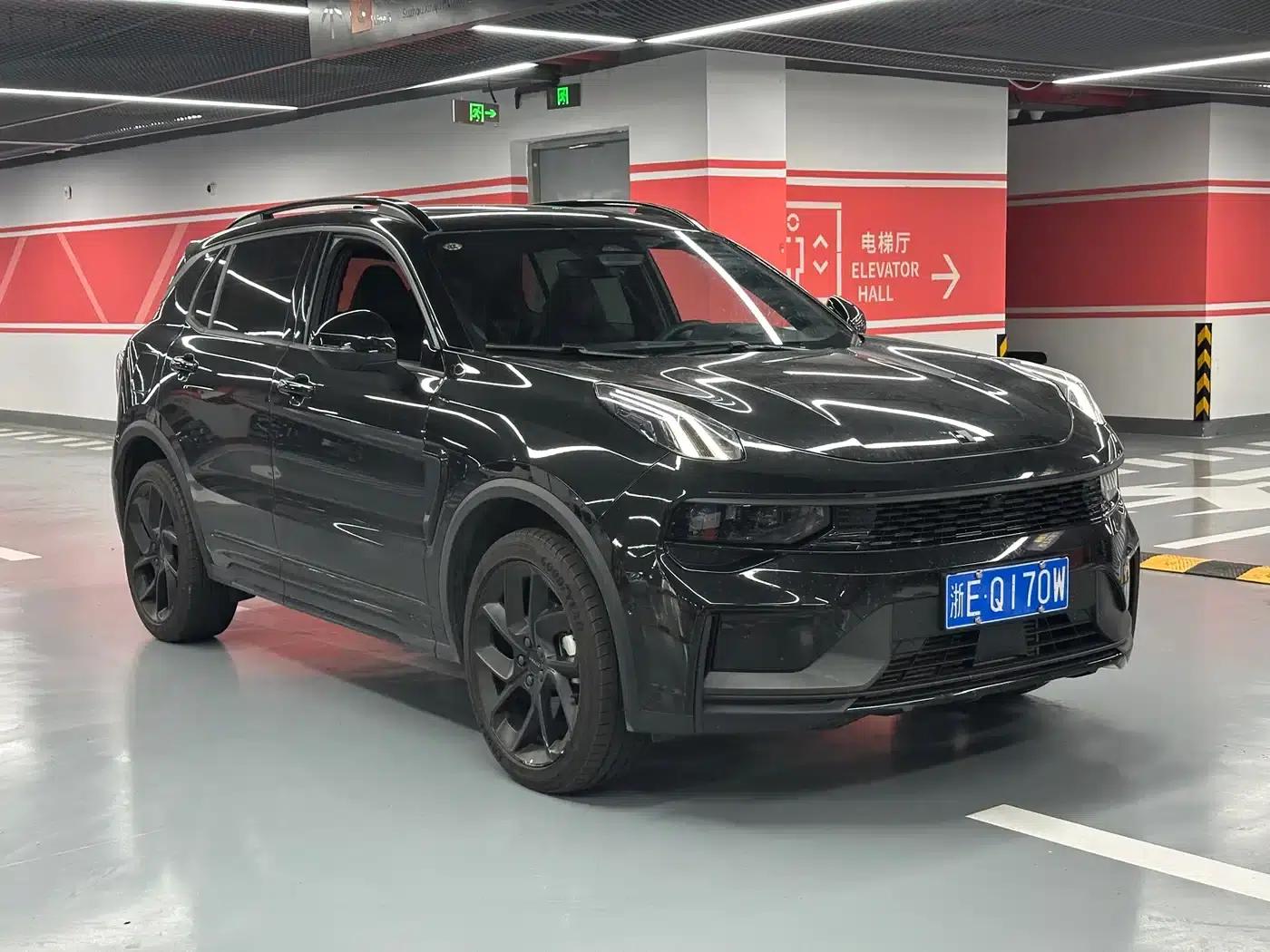 Lynk & Co 01 2023 2.0TD AWD Dark Edition — миниатюра 3