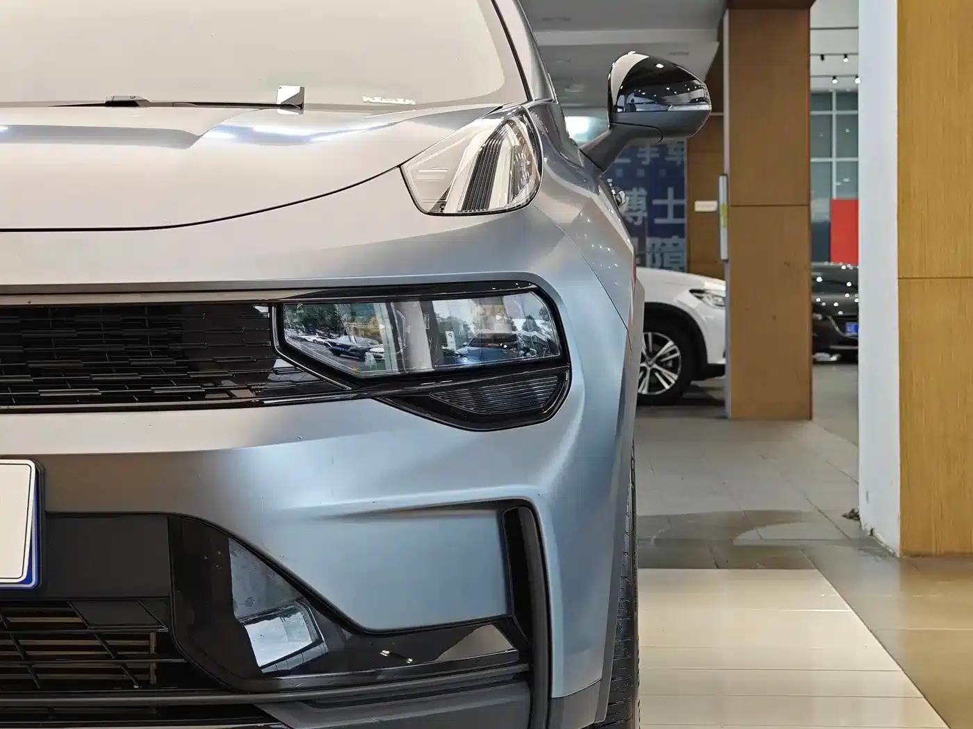 Lynk & Co 01 2025 2.0TD Two-Wheel Drive Refreshed Pro Edition — миниатюра 2
