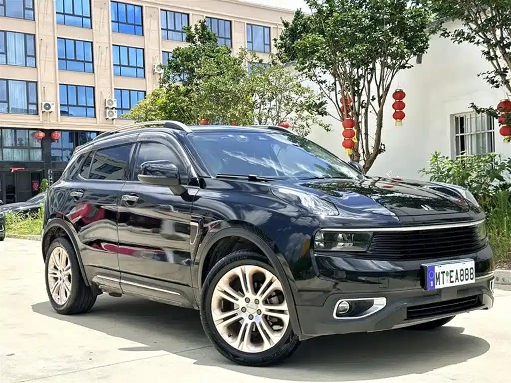Lynk & Co 01 2017 2.0T 2WD Pro Edition — миниатюра 3