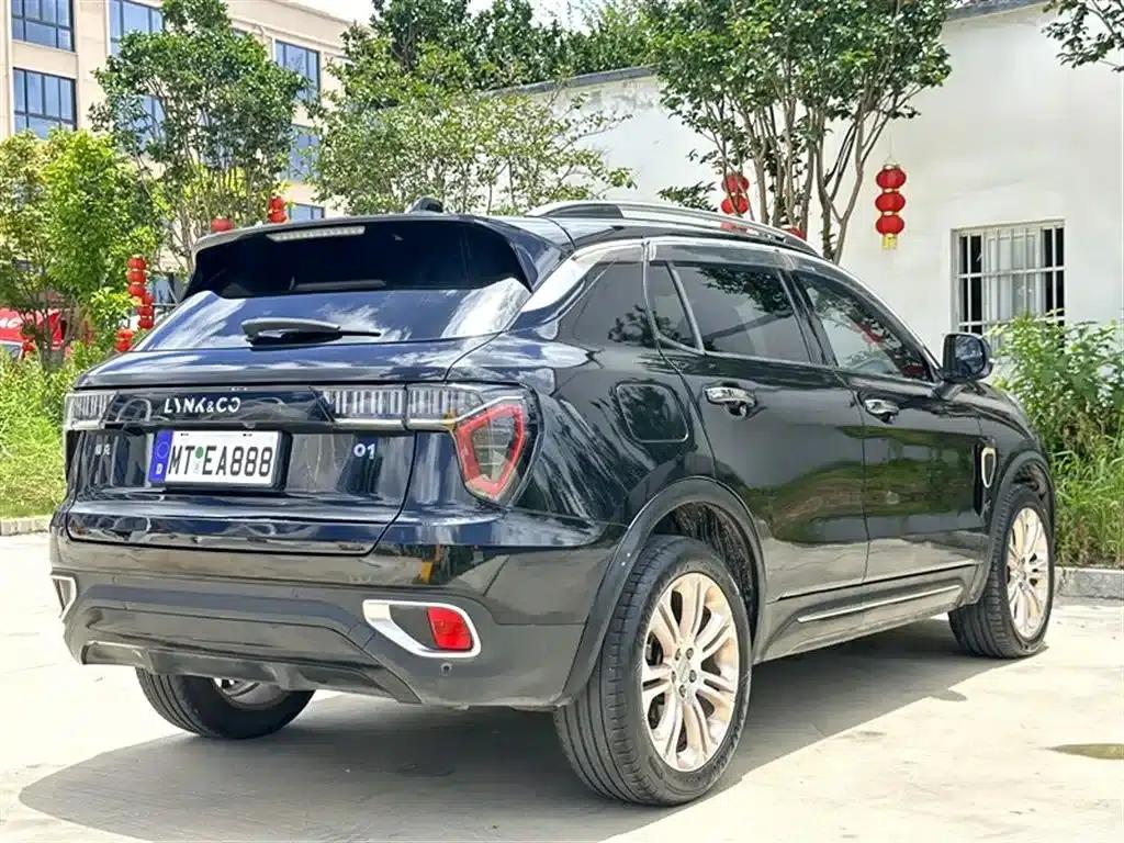 Lynk & Co 01 2017 2.0T 2WD Pro Edition — миниатюра 4