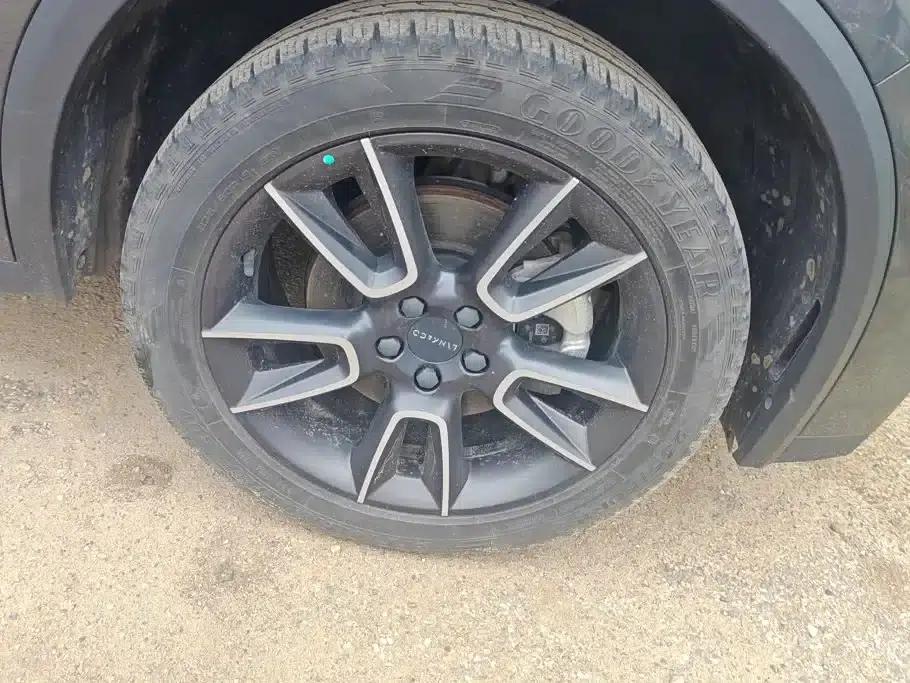 Lynk & Co 01 2023 2.0TD Two-Wheel Drive Pro — миниатюра 6