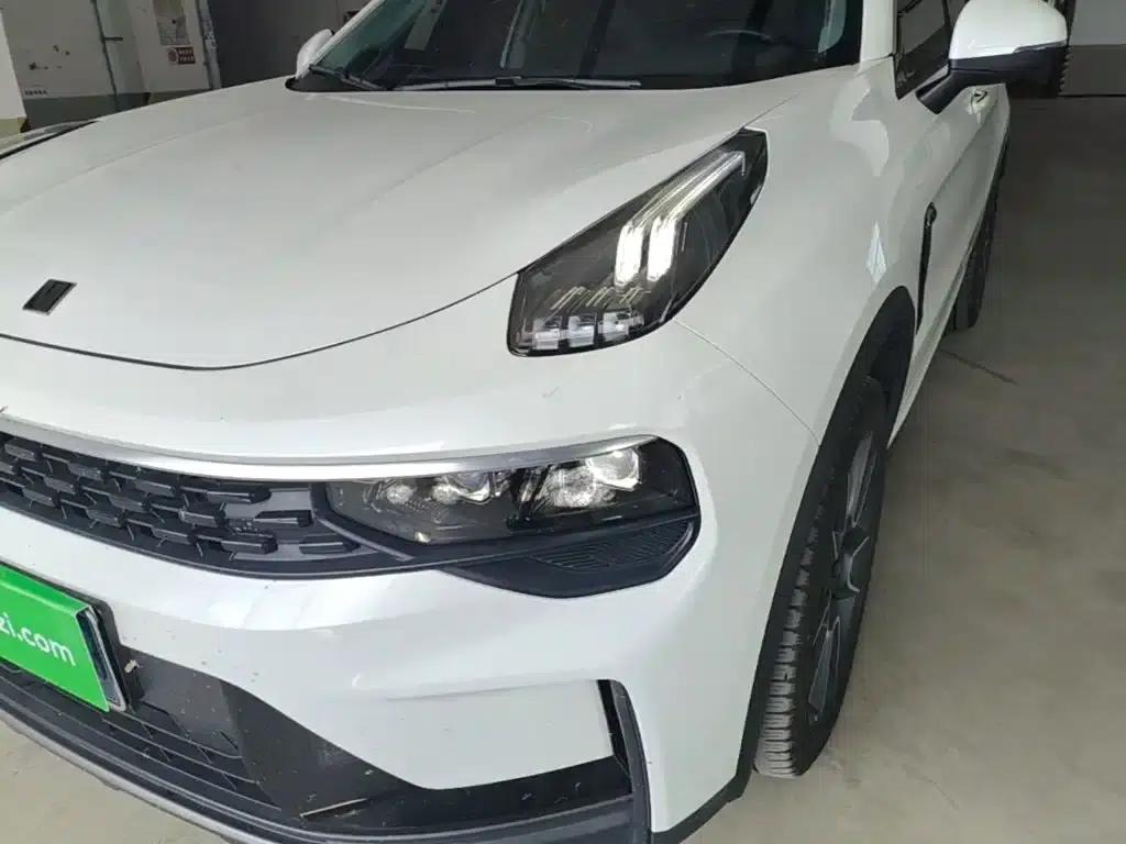 Lynk & Co 01 2021 2.0TD Two-Wheel Drive Pro — миниатюра 24