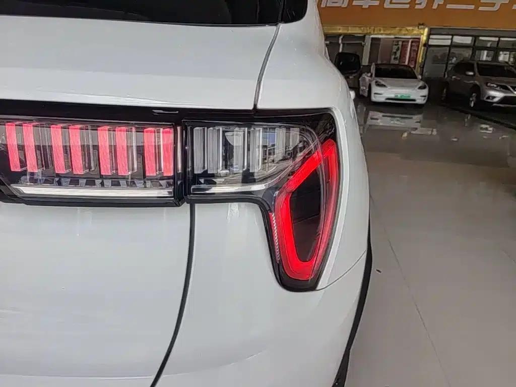 Lynk & Co 01 2017 2.0T AWD Pro Edition — миниатюра 8