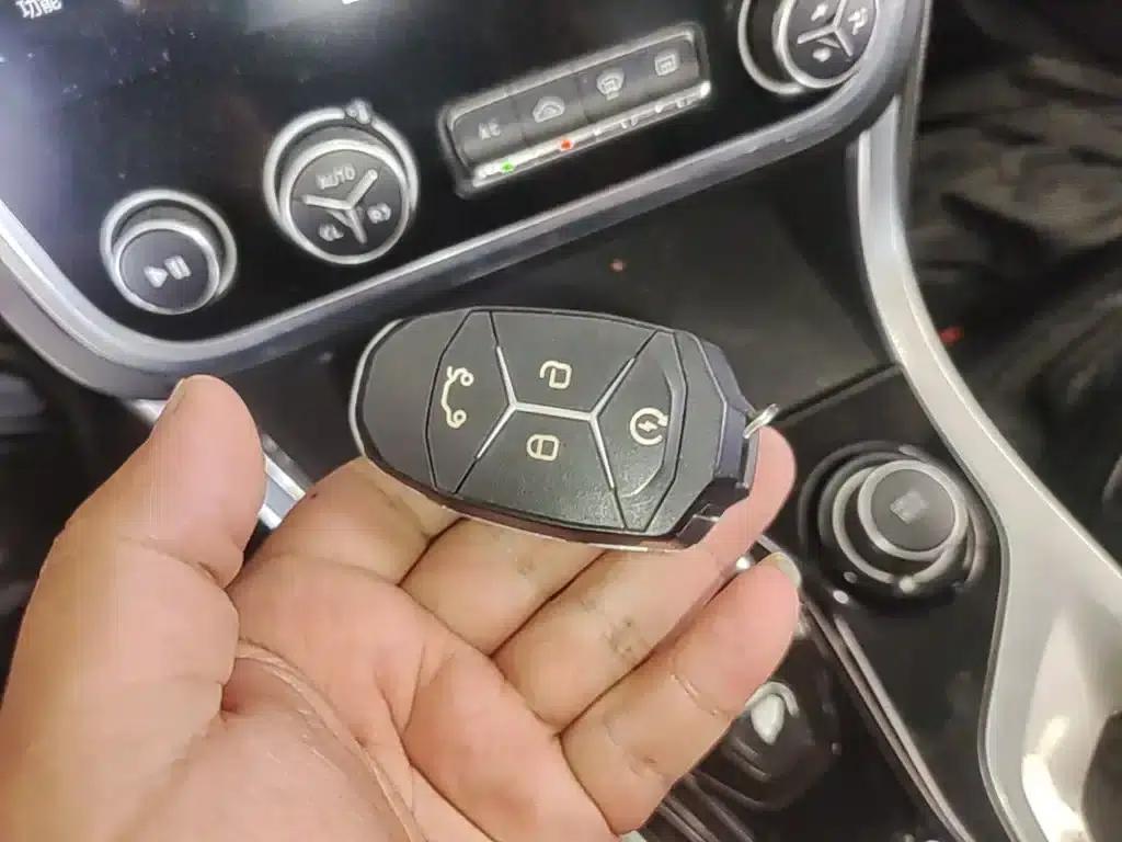 Lynk & Co 01 2017 2.0T AWD Pro Edition — миниатюра 9