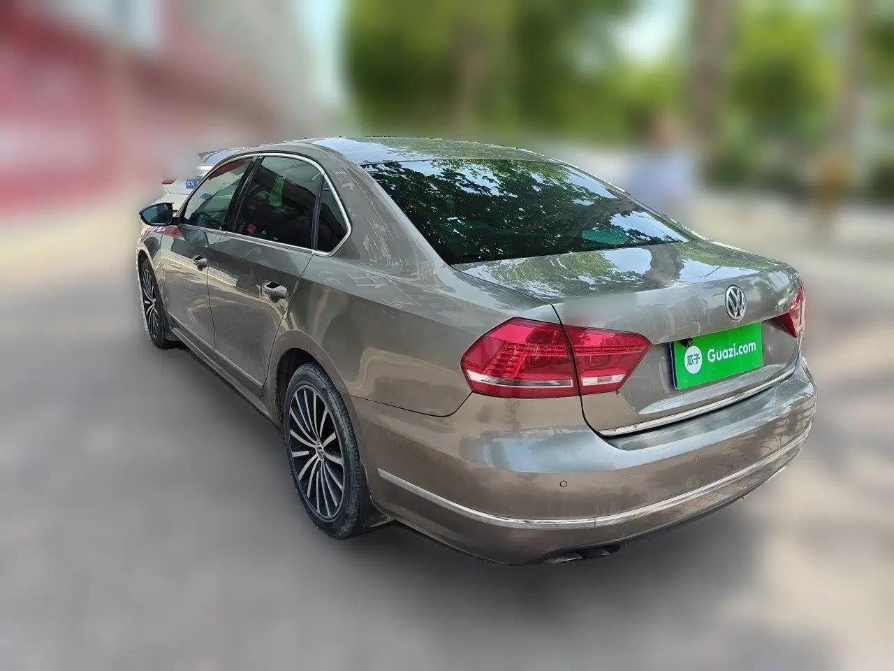 Volkswagen Passat 2013 1.8TSI DSG Ultimate Edition — миниатюра 4