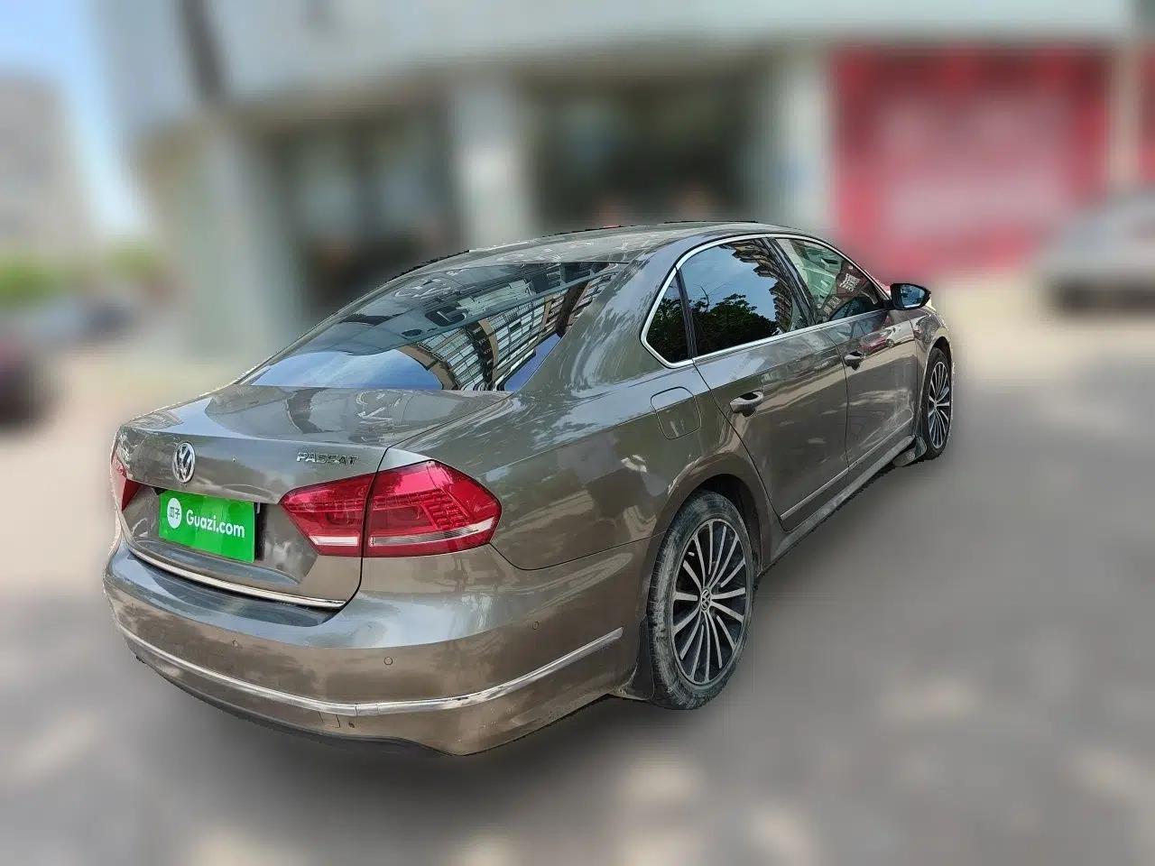 Volkswagen Passat 2013 1.8TSI DSG Ultimate Edition — миниатюра 6