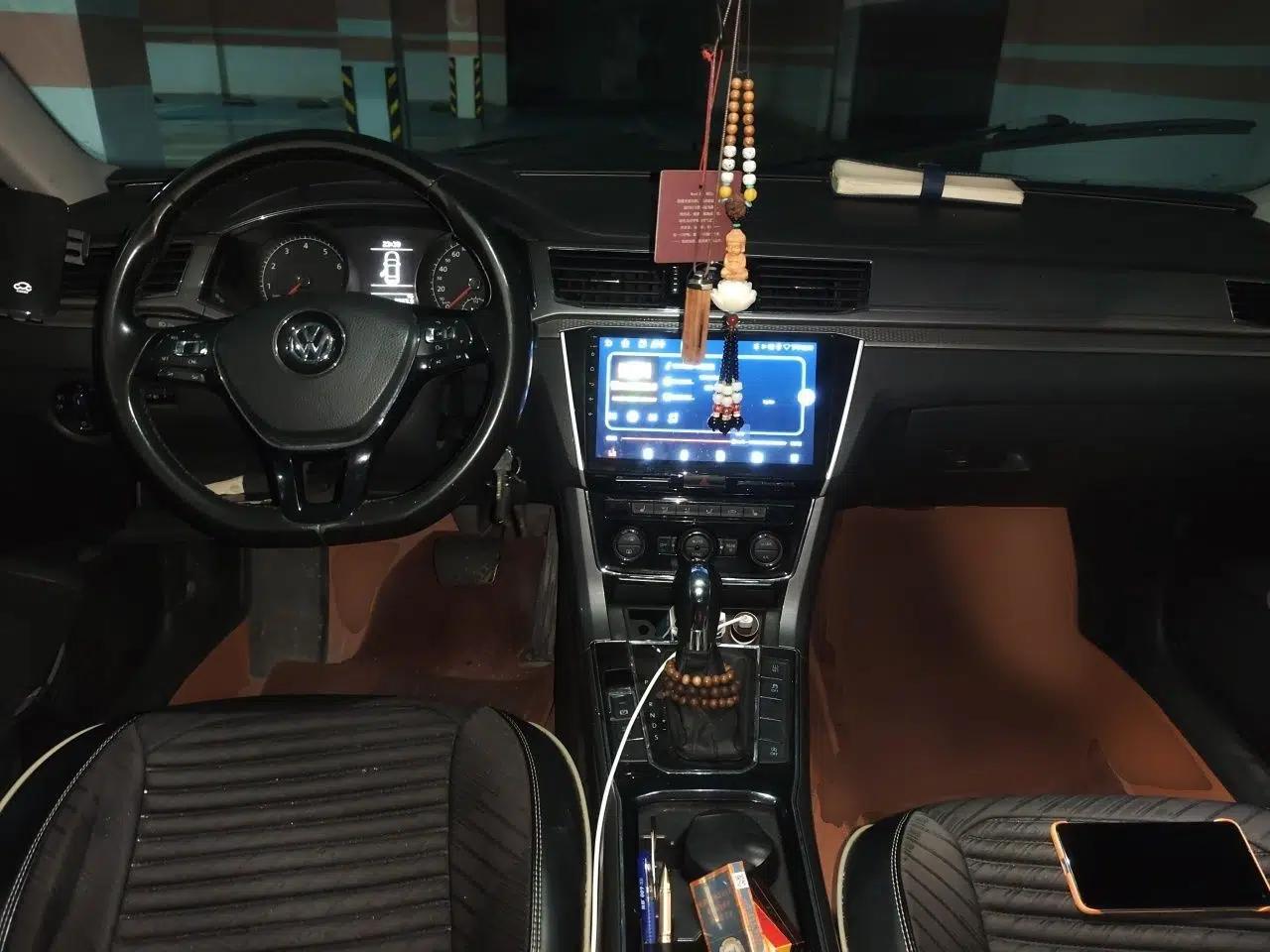 Volkswagen Passat 2016 330TSI DSG Luxury Edition — миниатюра 9