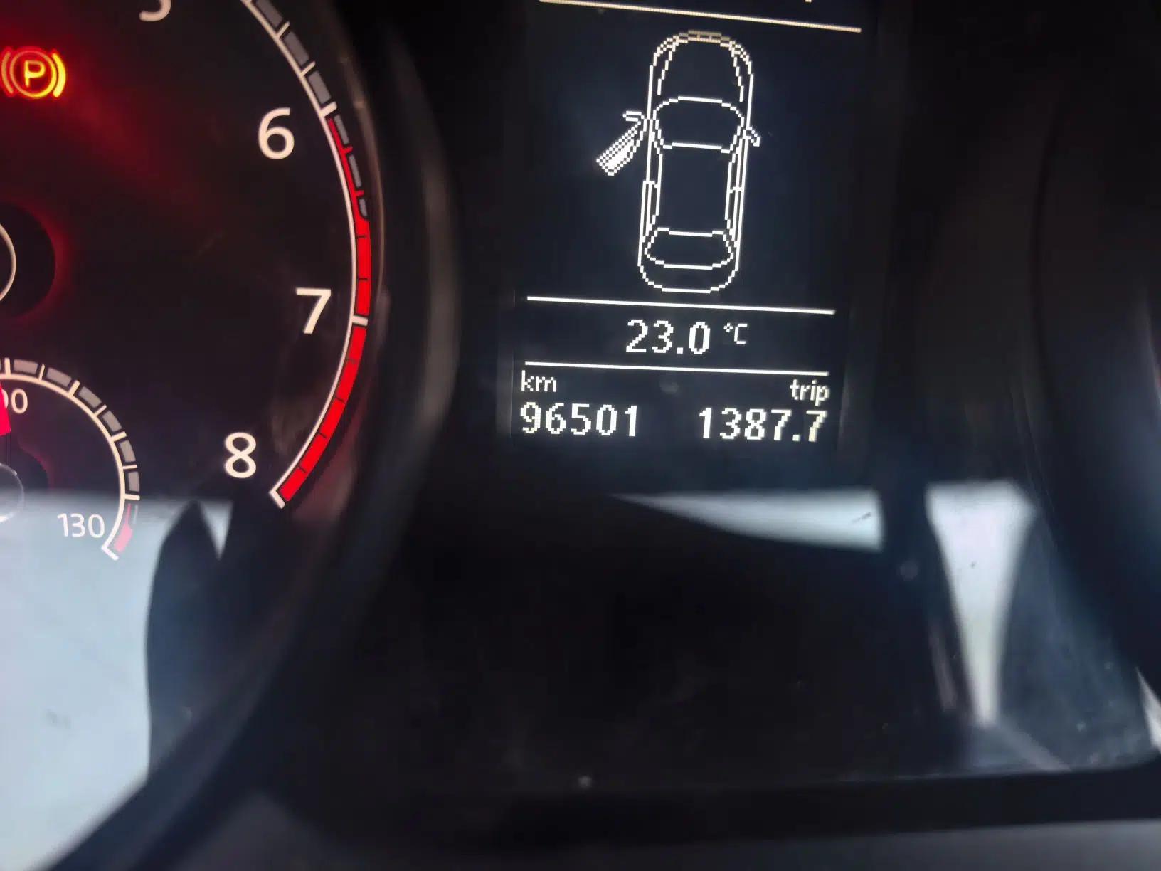 Volkswagen Passat 2017 330TSI DSG Luxury Edition — миниатюра 12