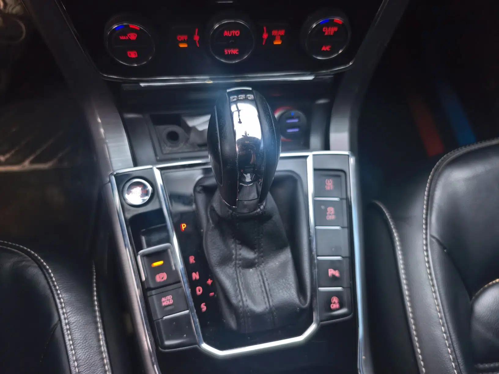 Volkswagen Passat 2017 330TSI DSG Luxury Edition — миниатюра 14