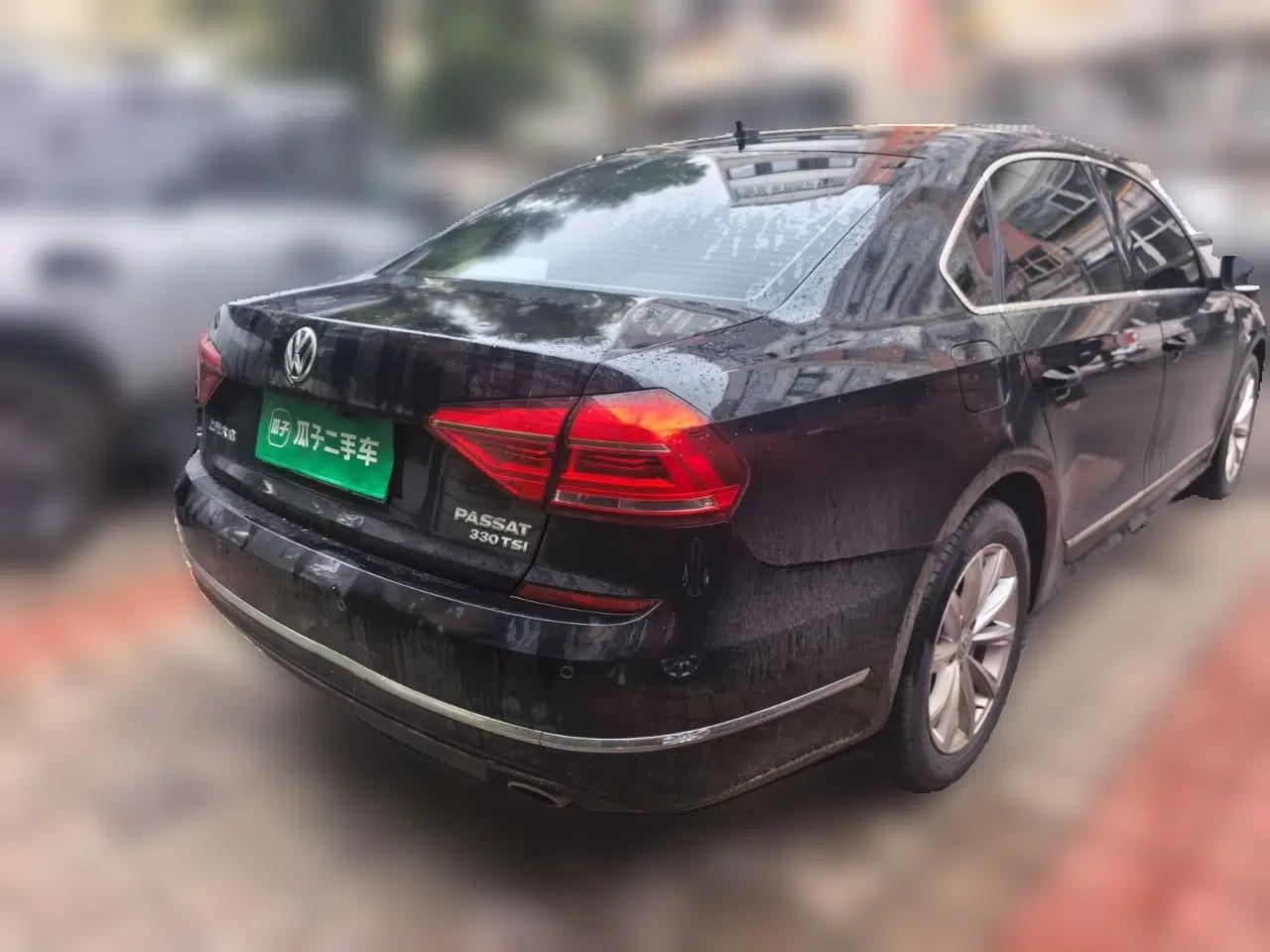 Volkswagen Passat 2017 330TSI DSG Luxury Edition — миниатюра 6