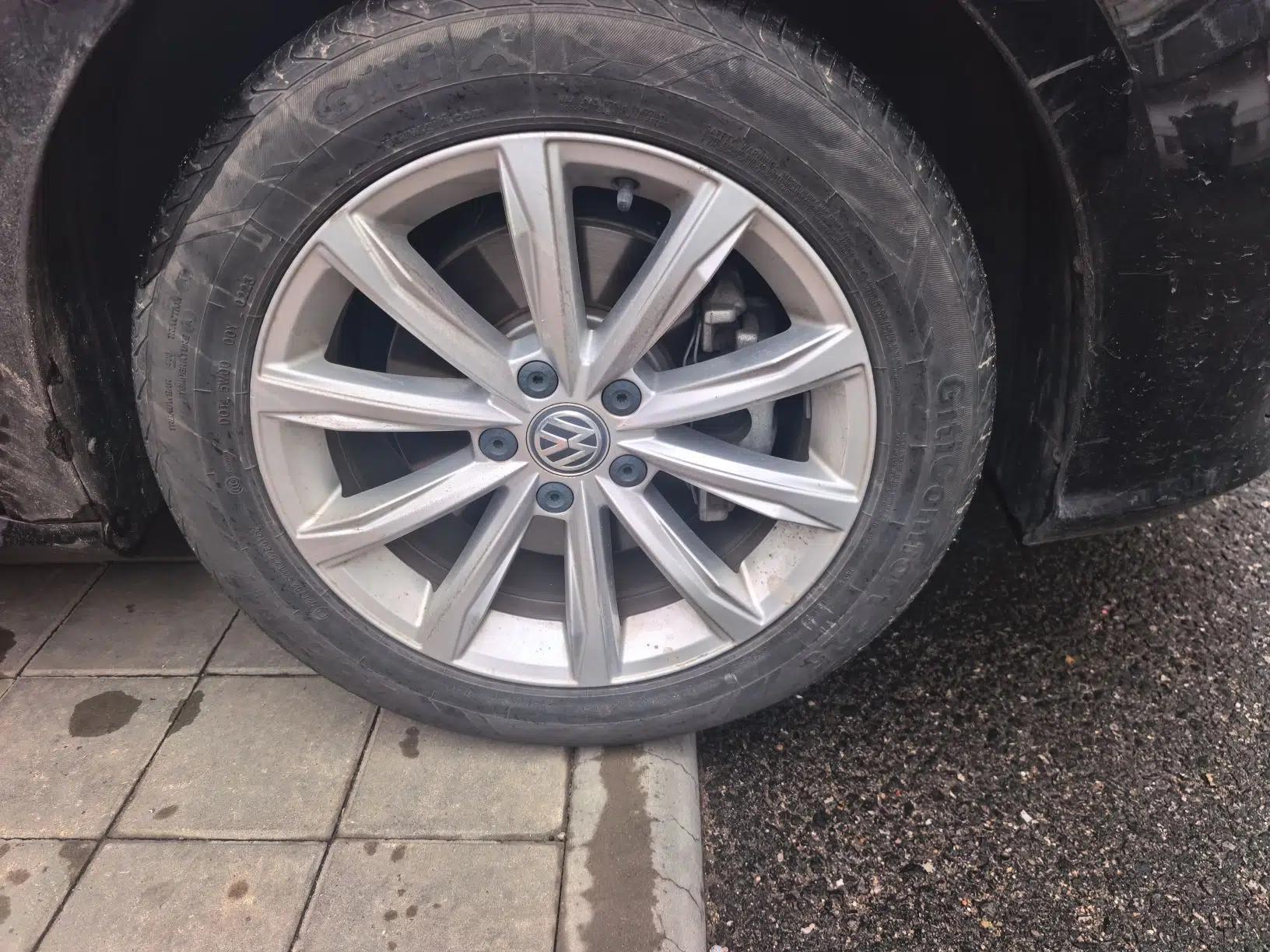 Volkswagen Passat 2017 330TSI DSG Luxury Edition — миниатюра 8