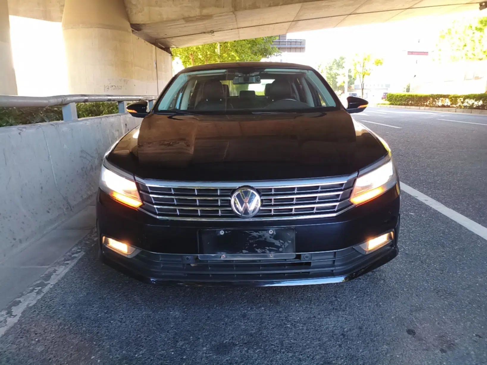 Volkswagen Passat 2017 330TSI DSG Luxury Edition — миниатюра 2
