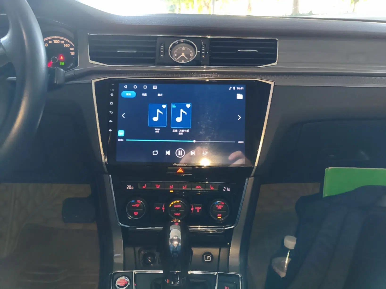 Volkswagen Passat 2017 330TSI DSG Luxury Edition — миниатюра 15