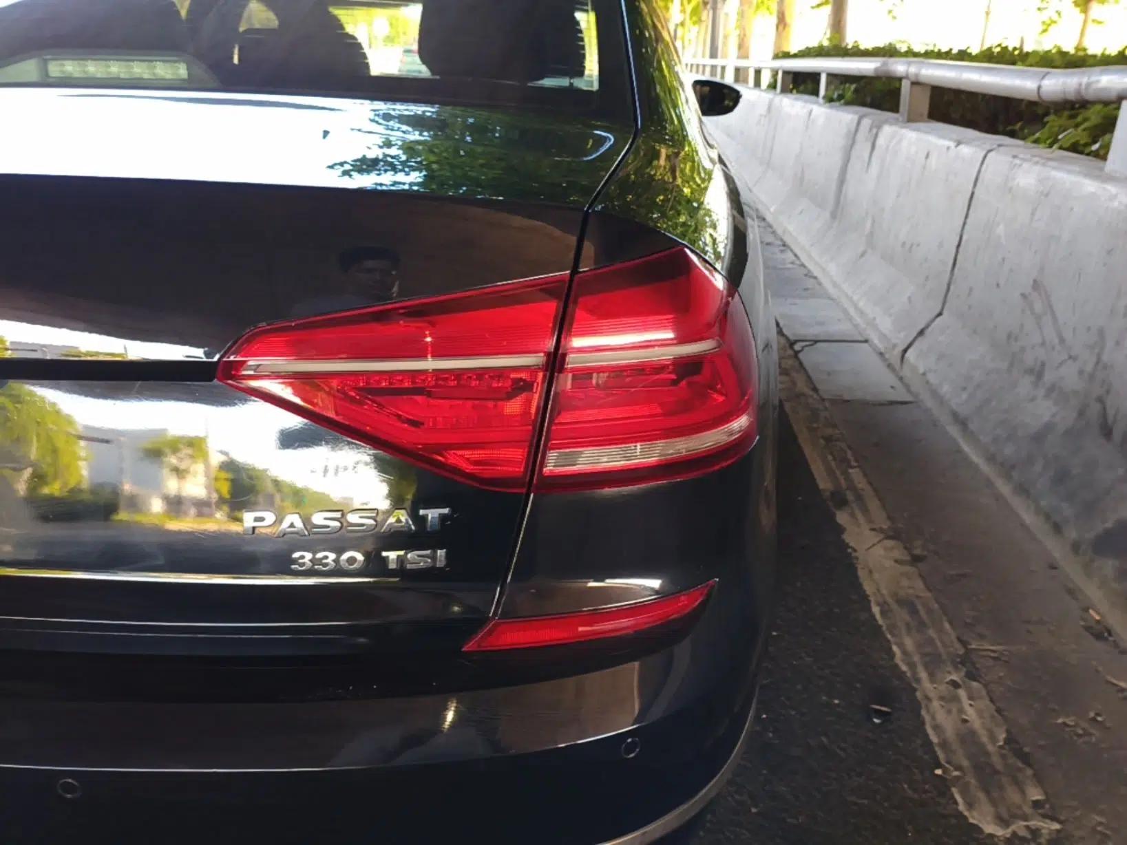 Volkswagen Passat 2017 330TSI DSG Luxury Edition — миниатюра 9