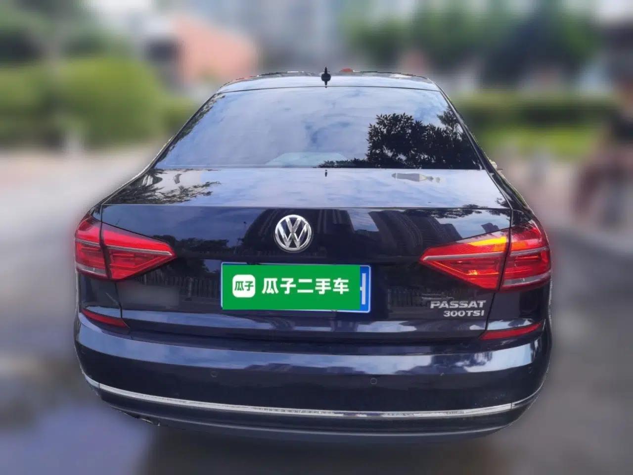 Volkswagen Passat 2016 330TSI DSG Luxury Edition — миниатюра 5