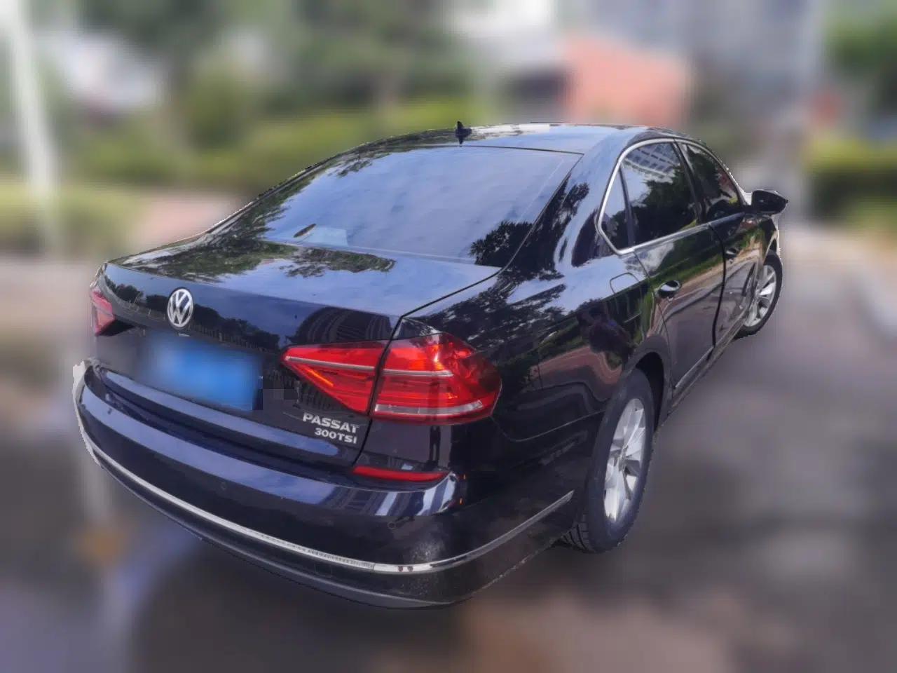 Volkswagen Passat 2016 330TSI DSG Luxury Edition — миниатюра 6