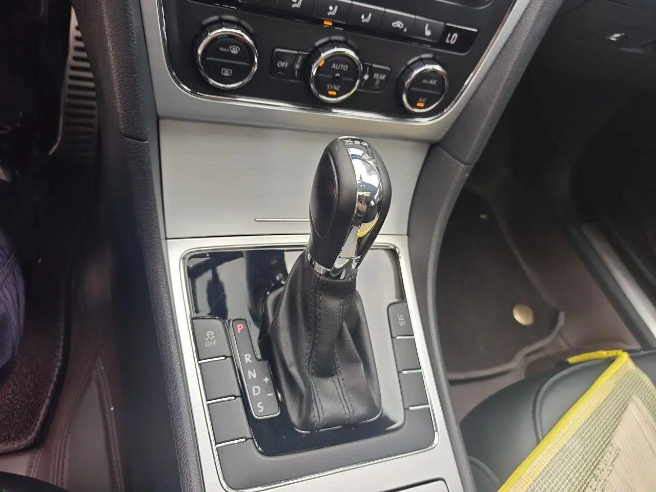 Volkswagen Passat 2015 1.8TSI DSG Prestige Edition — миниатюра 14