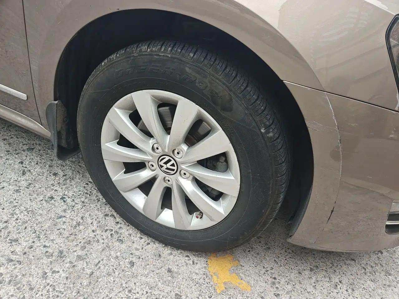 Volkswagen Passat 2015 1.8TSI DSG Prestige Edition — миниатюра 8