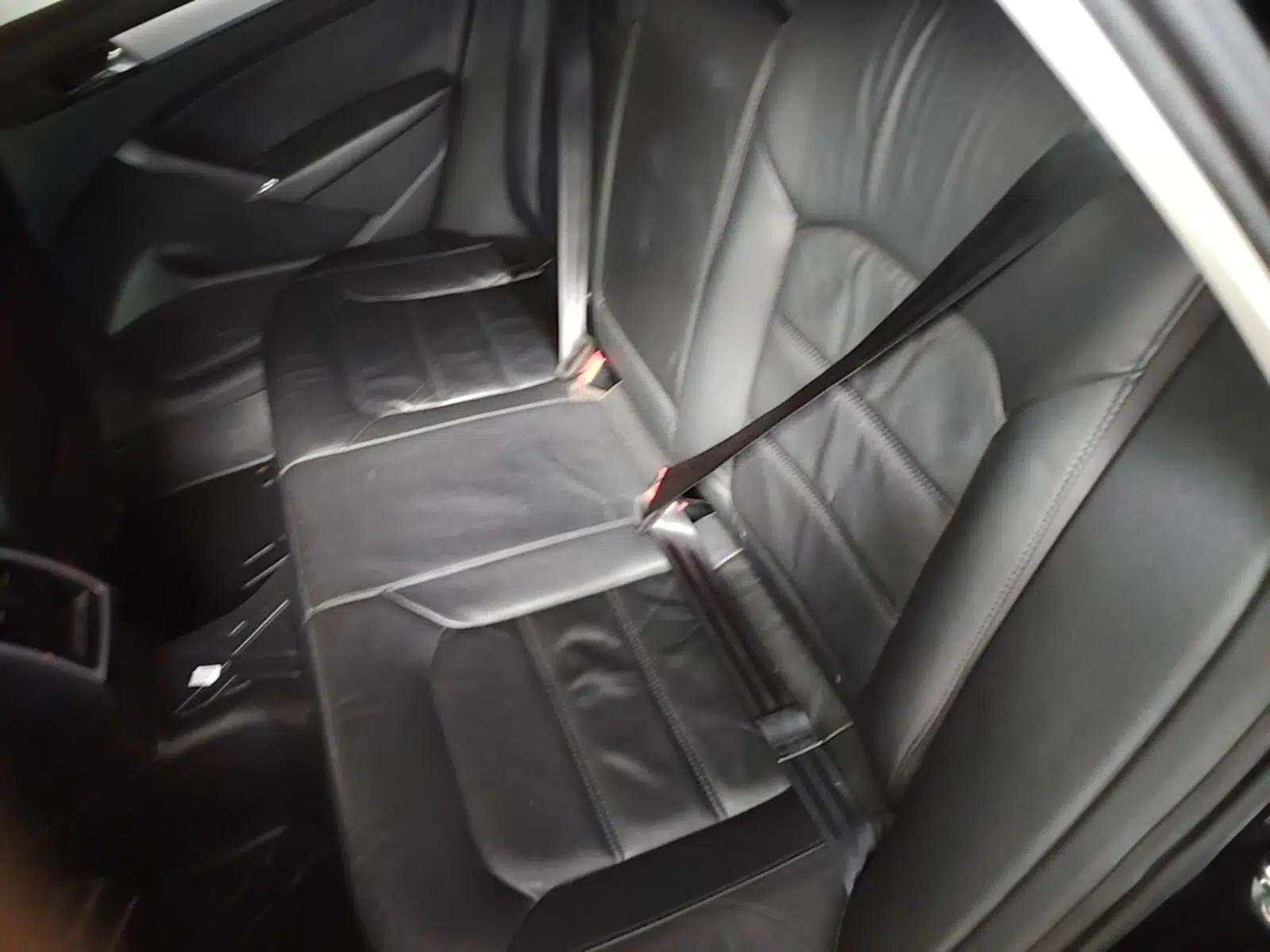 Volkswagen Passat 2013 1.8TSI DSG Government Procurement Edition — миниатюра 25