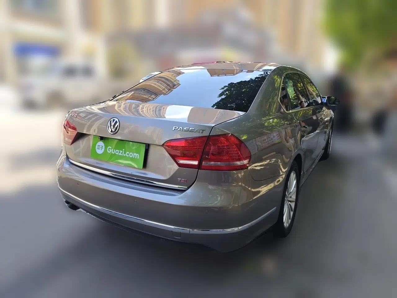Volkswagen Passat 2013 1.8TSI DSG Ultimate Edition — миниатюра 6