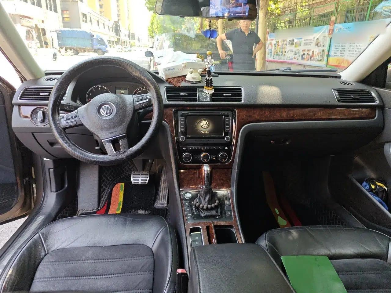 Volkswagen Passat 2013 1.8TSI DSG Ultimate Edition — миниатюра 9