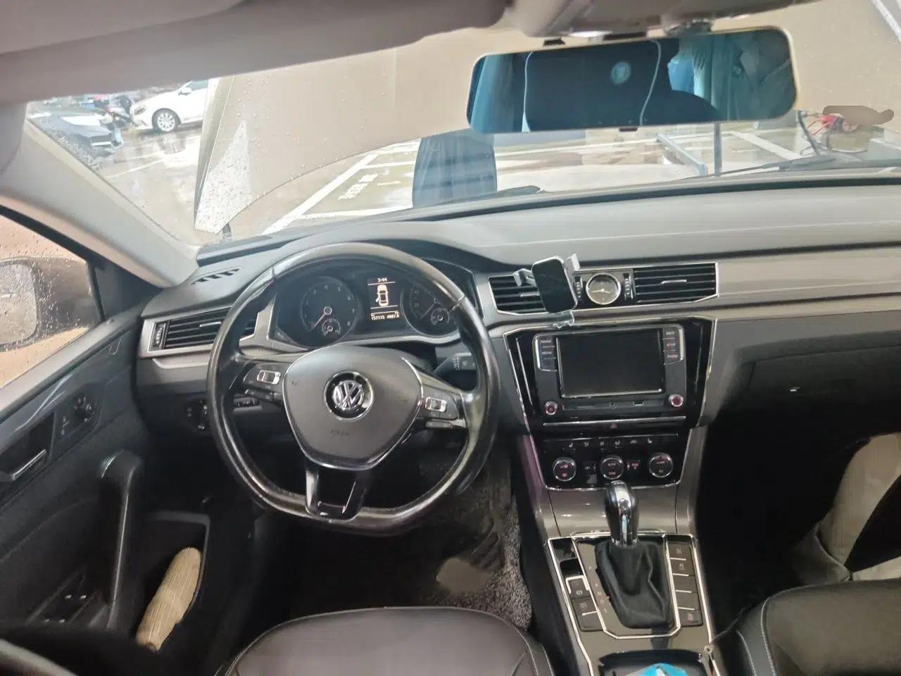 Volkswagen Passat 2016 330TSI DSG Luxury Edition — миниатюра 12