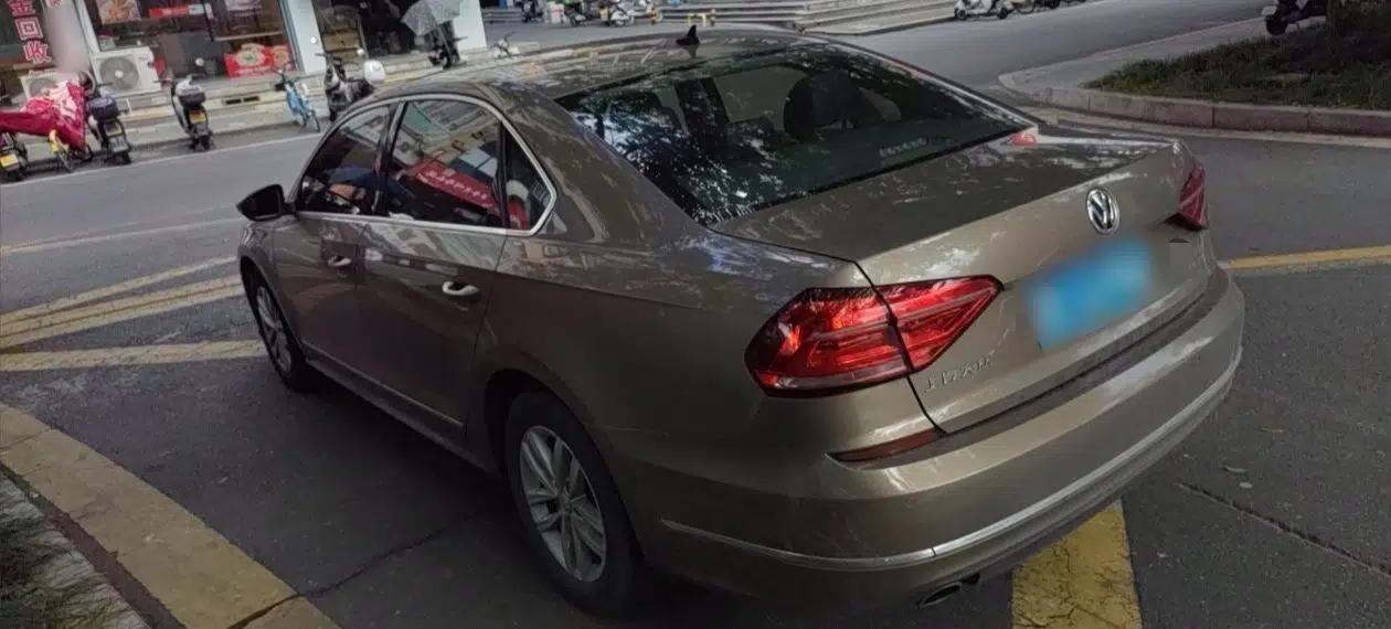 Volkswagen Passat 2016 330TSI DSG Luxury Edition — миниатюра 8