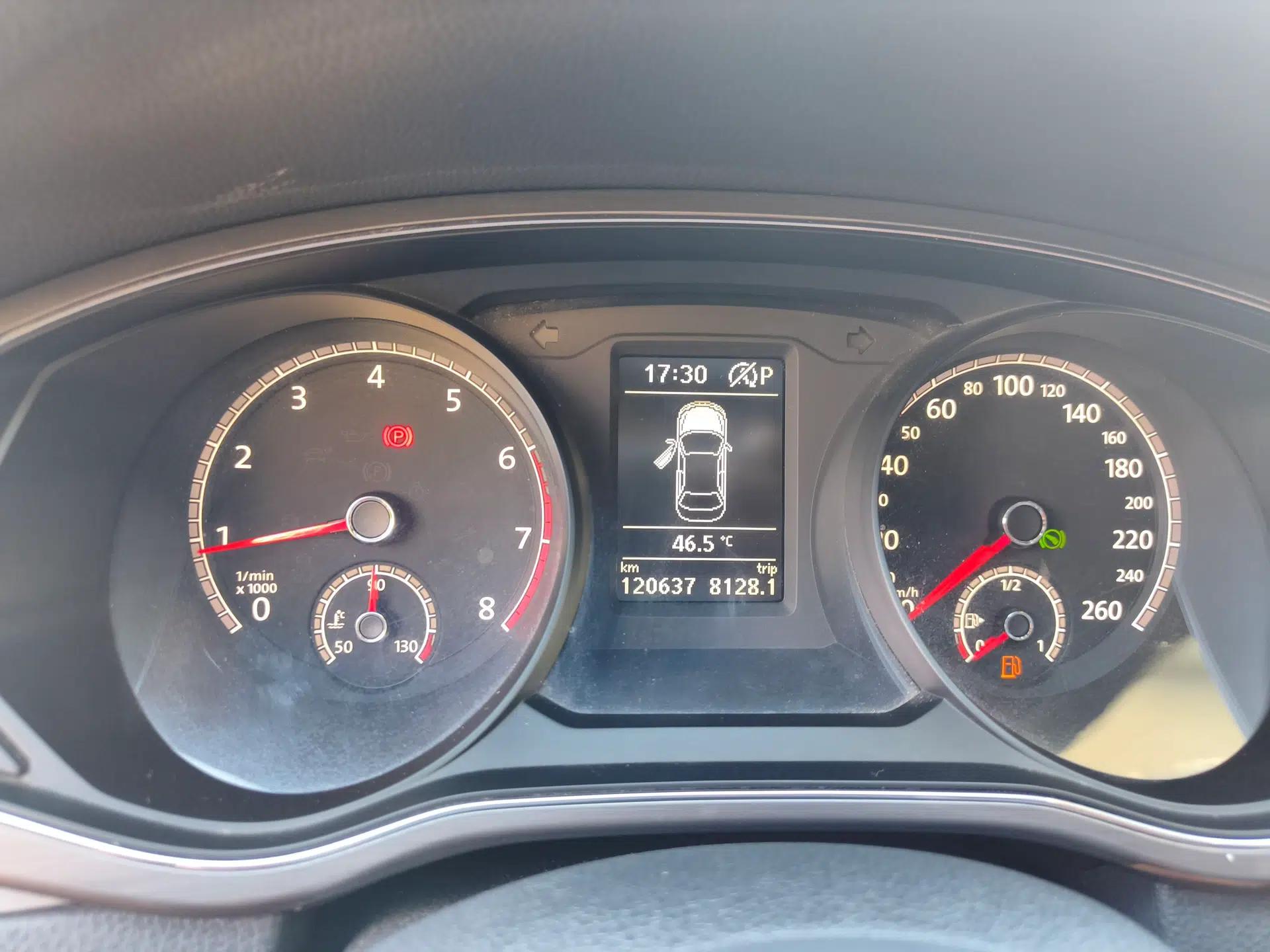 Volkswagen Passat 2017 330TSI DSG Luxury Edition — миниатюра 14