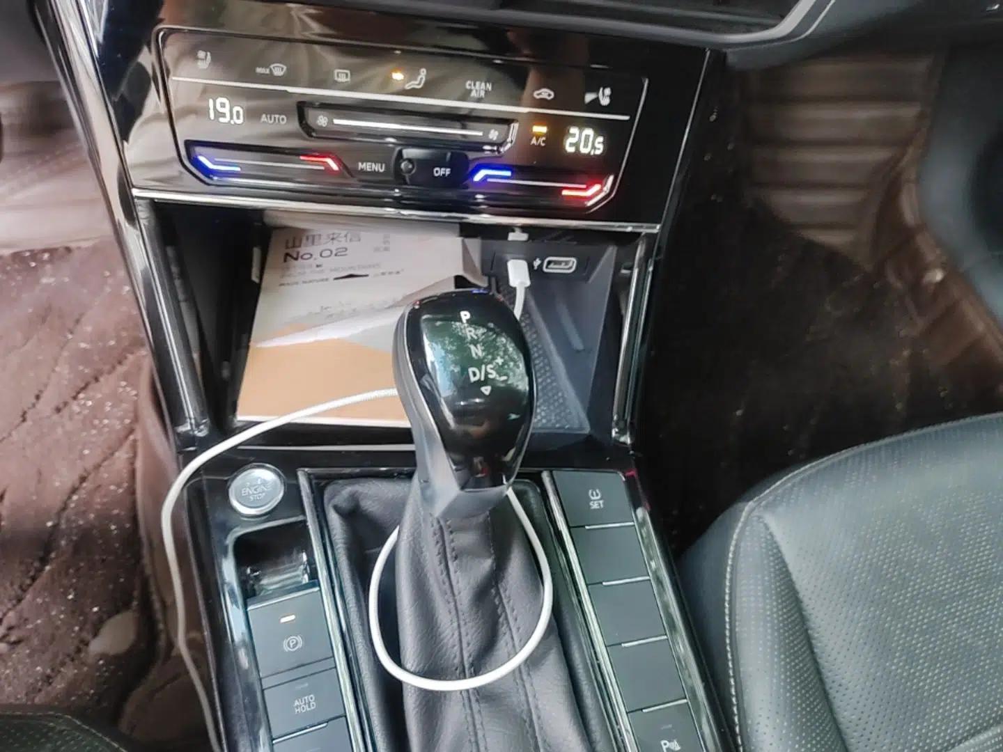 Volkswagen Passat 2020 Revised Version 330TSI Luxury Edition China VI Standard — миниатюра 14