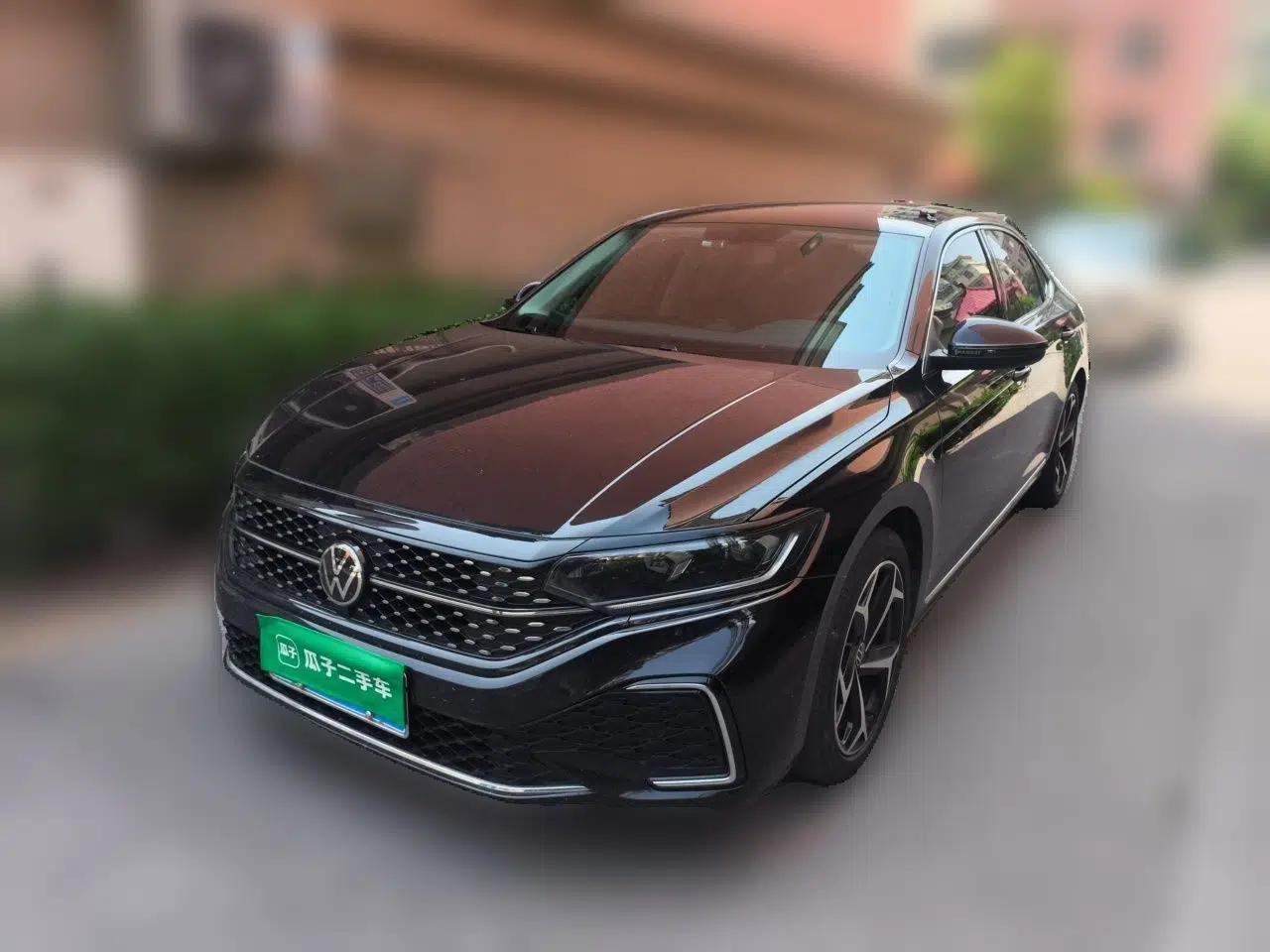 Volkswagen Passat 2023 Revised 330TSI Starry Elite Edition — миниатюра 1