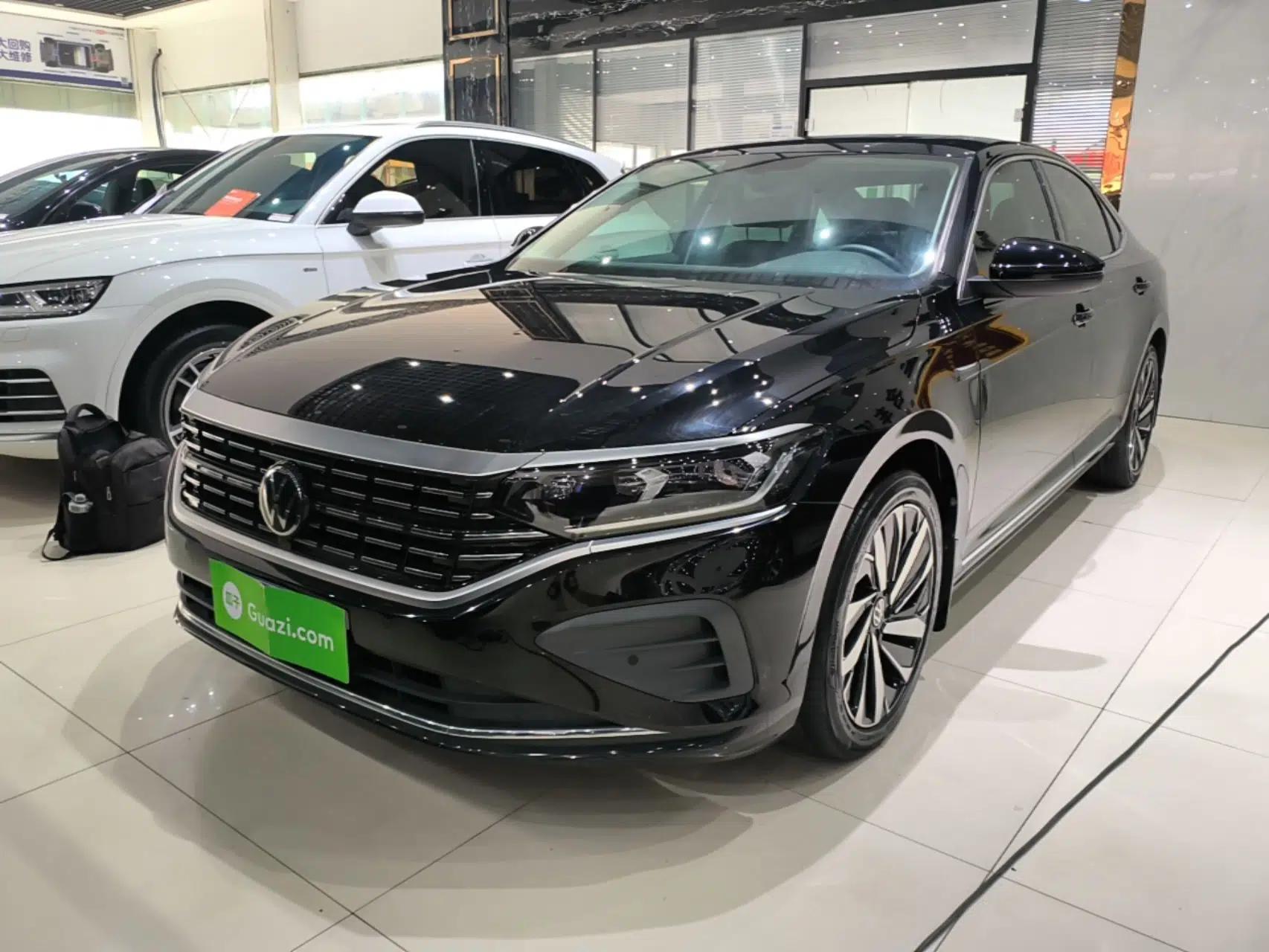 Volkswagen Passat 2024 380TSI Dragon Edition — миниатюра 1