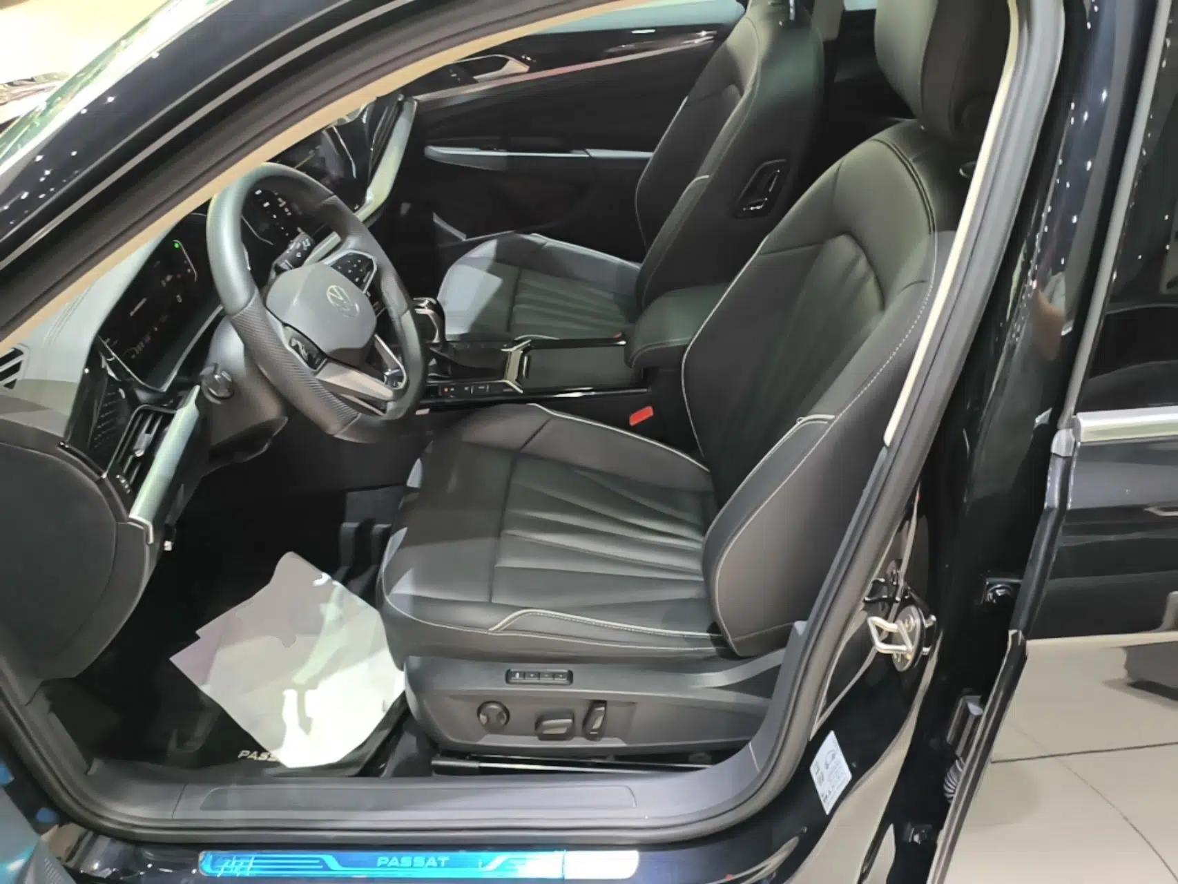 Volkswagen Passat 2024 380TSI Dragon Edition — миниатюра 17